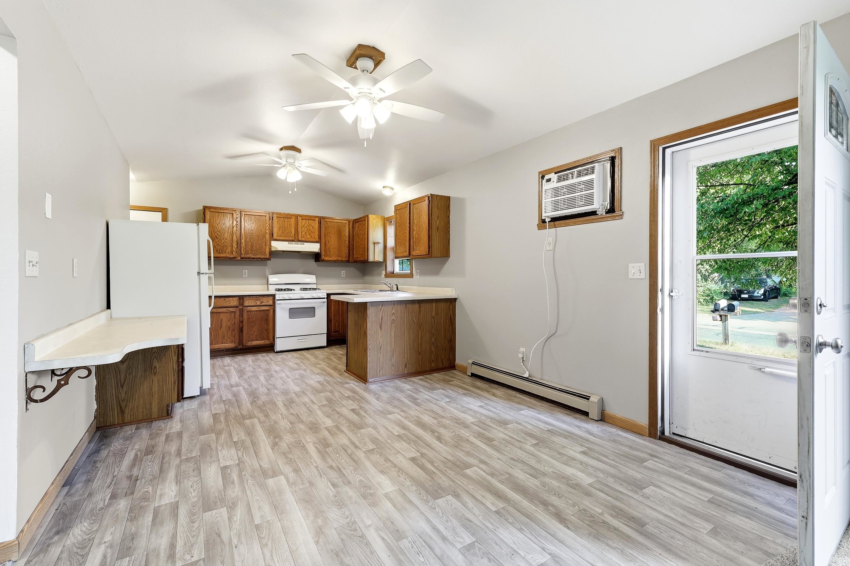 3017-3019 BUSH STREET, Stevens Point, Wisconsin 54481, 2 Bedrooms Bedrooms, ,1 BathroomBathrooms,Multi-family,For Sale,3017-3019 BUSH STREET,22603582