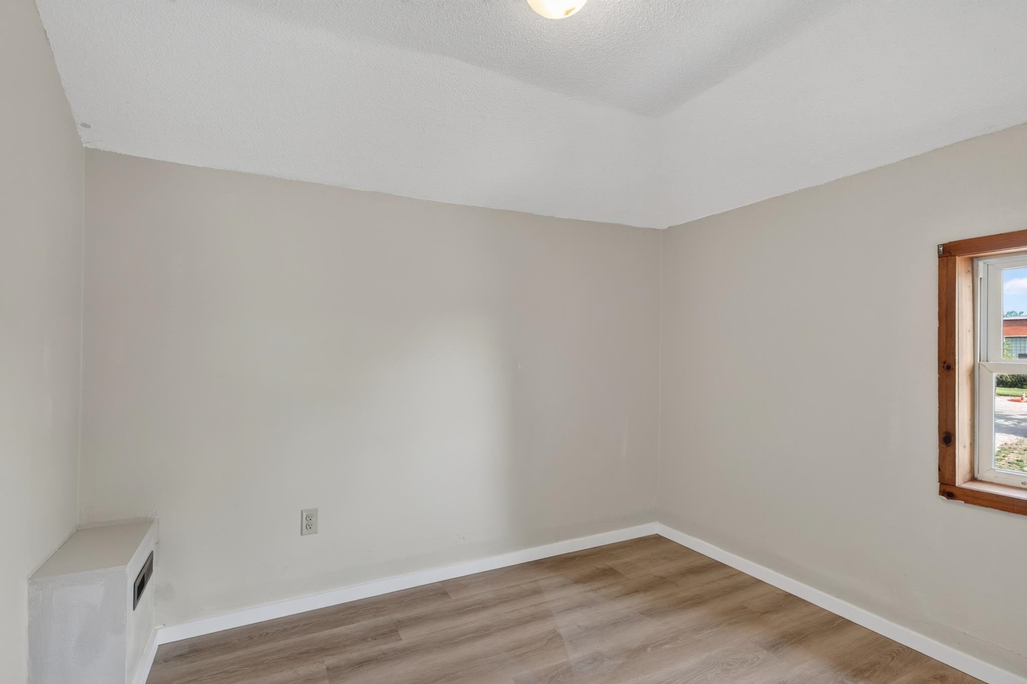 551 8TH AVENUE NORTH, Wisconsin Rapids, Wisconsin 54495, 4 Bedrooms Bedrooms, ,1 BathroomBathrooms,Residential,For Sale,551 8TH AVENUE NORTH,22603588