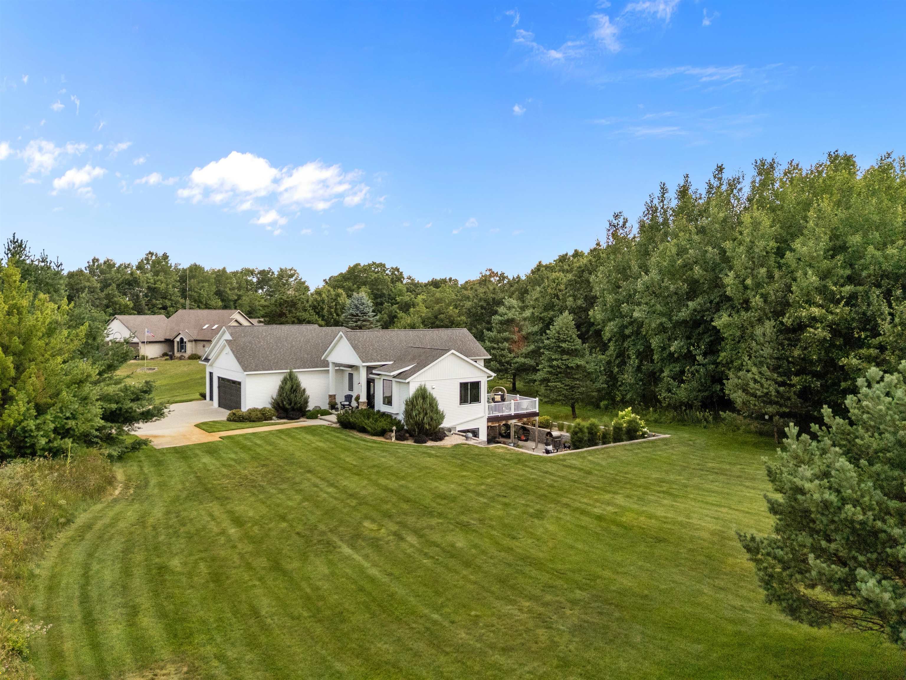 10257 YELLOW BRICK ROAD, Amherst, Wisconsin 54406, 3 Bedrooms Bedrooms, ,3 BathroomsBathrooms,Residential,For Sale,10257 YELLOW BRICK ROAD,22603591