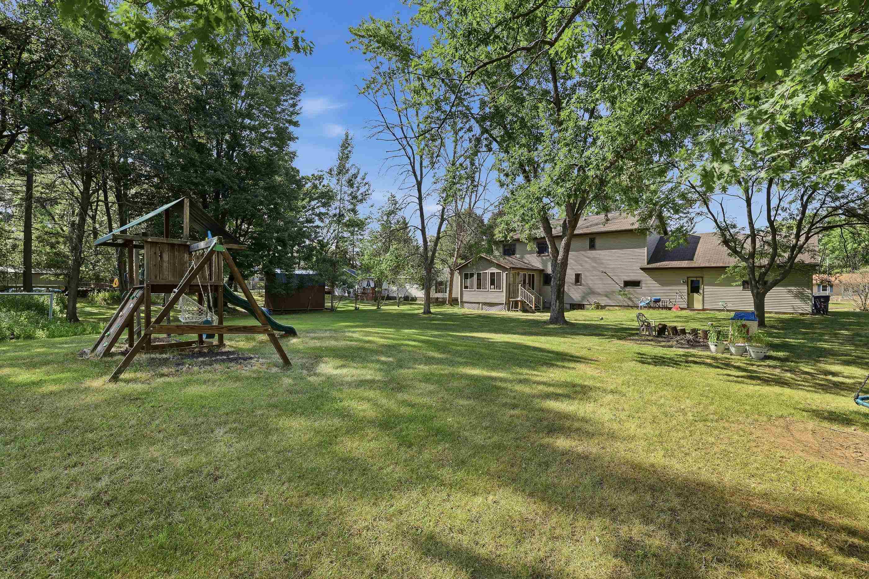 1007 W 3RD STREET, Nekoosa, Wisconsin 54457, 3 Bedrooms Bedrooms, ,2 BathroomsBathrooms,Residential,For Sale,1007 W 3RD STREET,22603592