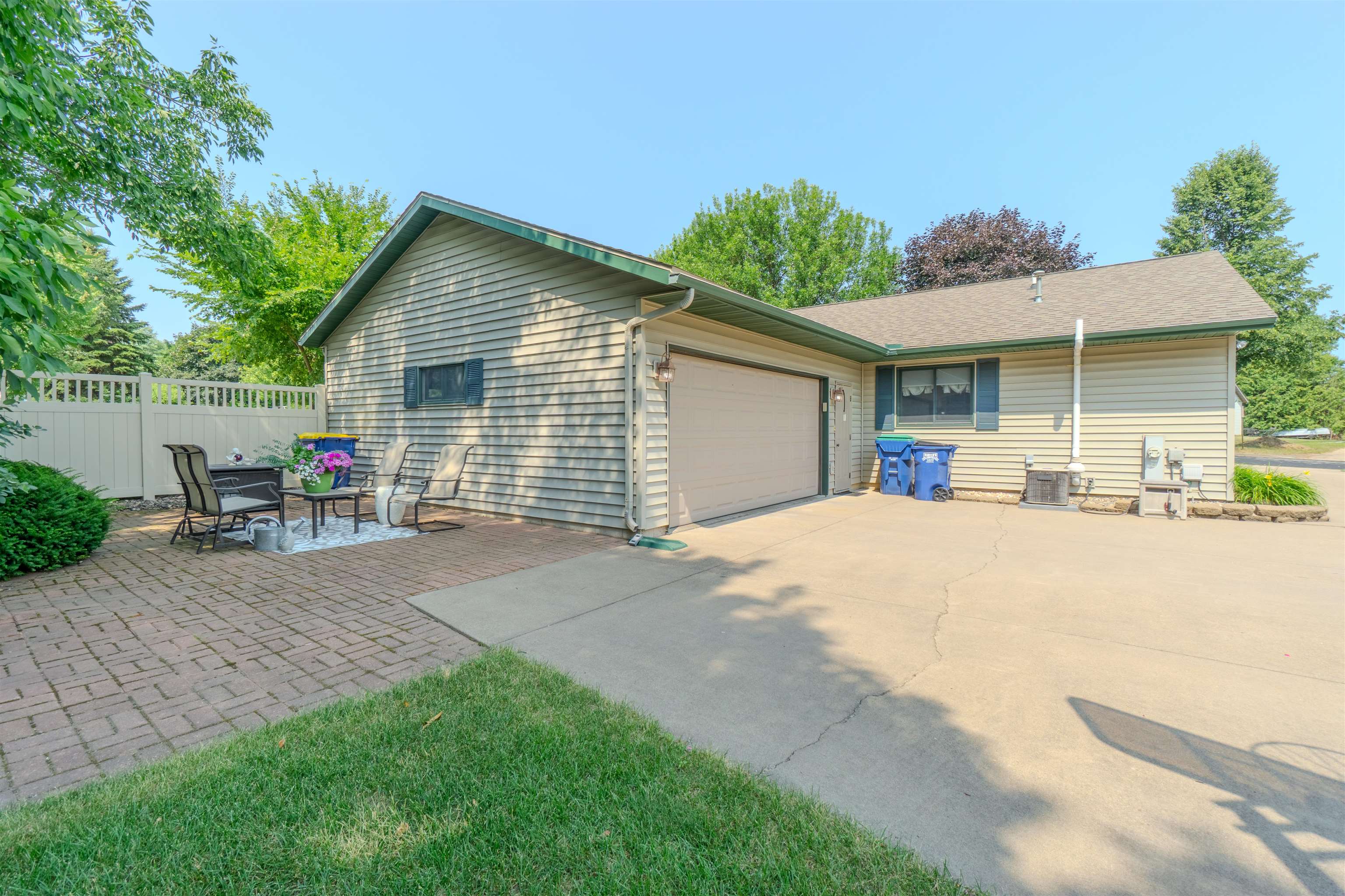 1313 NORTON STREET, Wausau, Wisconsin 54401, 3 Bedrooms Bedrooms, ,3 BathroomsBathrooms,Residential,For Sale,1313 NORTON STREET,22603604