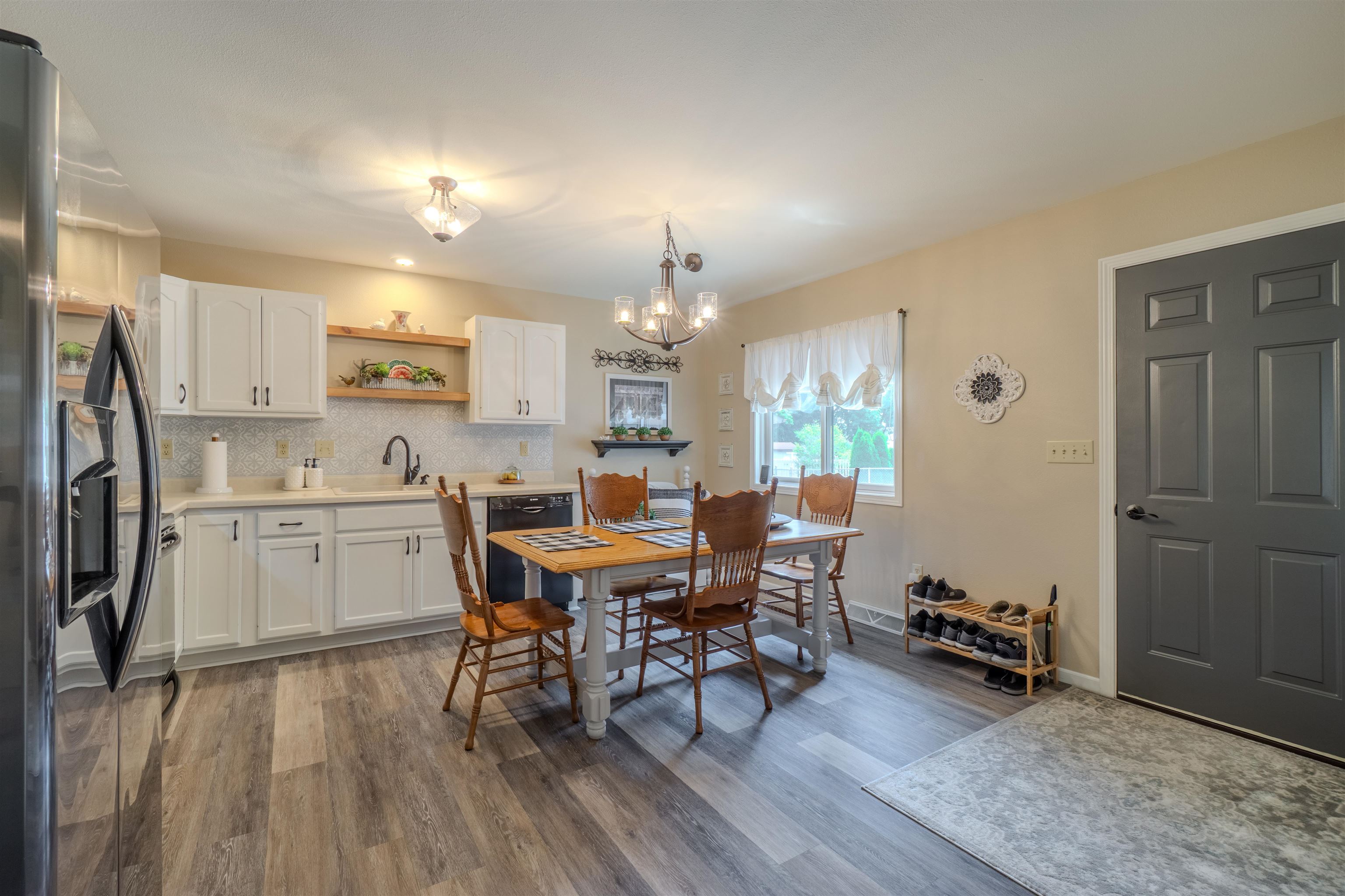 1313 NORTON STREET, Wausau, Wisconsin 54401, 3 Bedrooms Bedrooms, ,3 BathroomsBathrooms,Residential,For Sale,1313 NORTON STREET,22603604