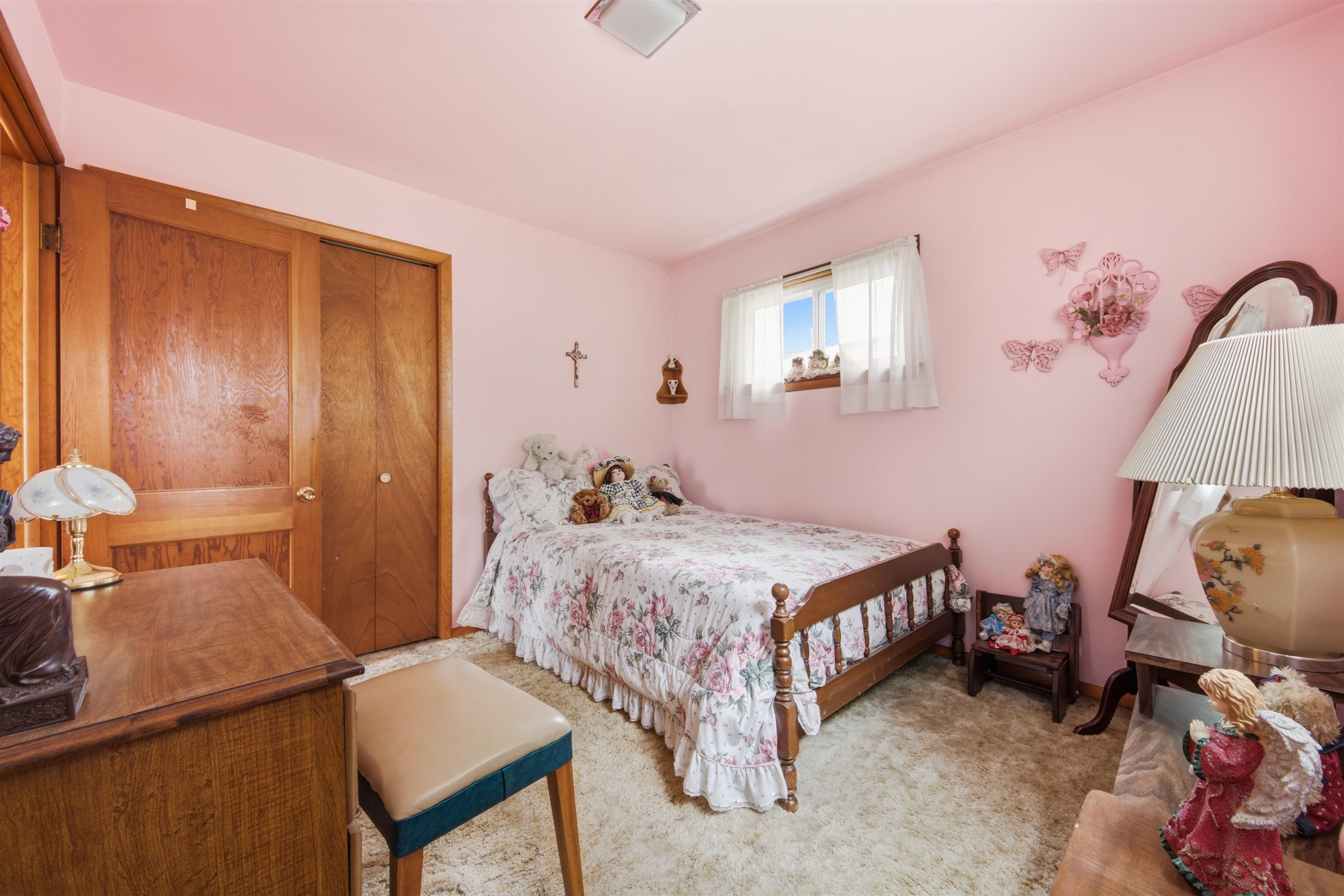 314 W DOEGE STREET, Marshfield, Wisconsin 54449, 4 Bedrooms Bedrooms, ,1 BathroomBathrooms,Residential,For Sale,314 W DOEGE STREET,22603607