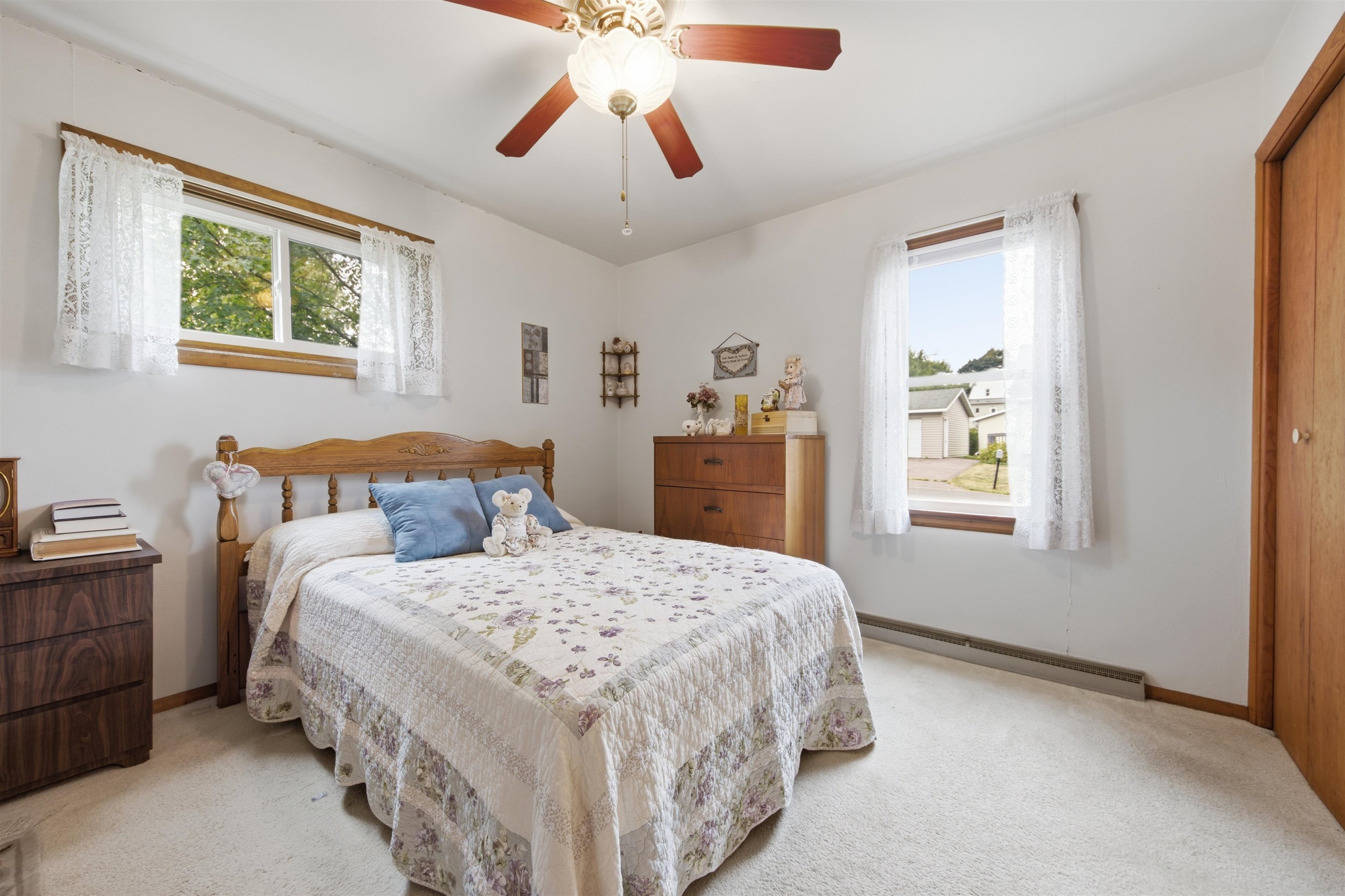 314 W DOEGE STREET, Marshfield, Wisconsin 54449, 4 Bedrooms Bedrooms, ,1 BathroomBathrooms,Residential,For Sale,314 W DOEGE STREET,22603607