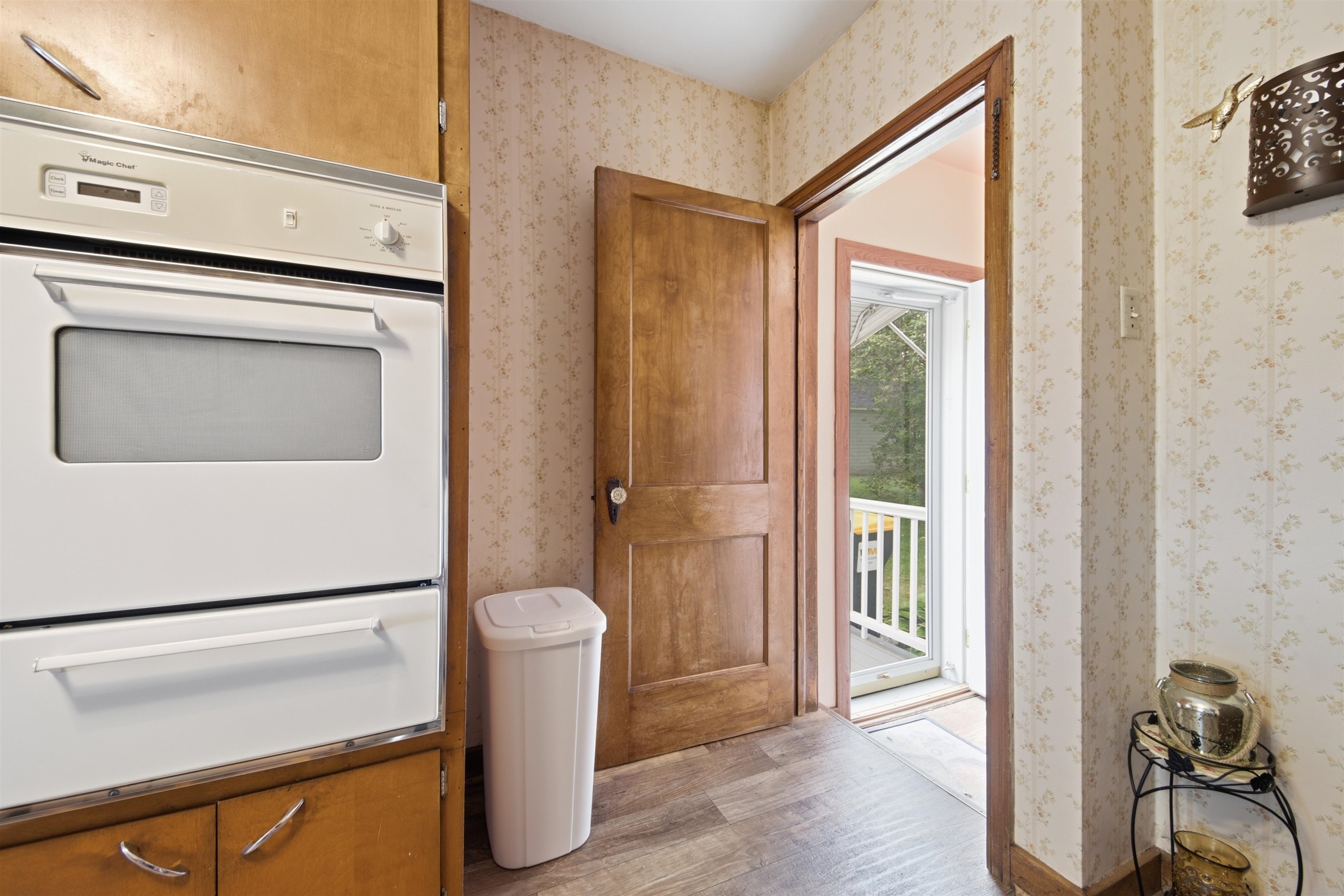 314 W DOEGE STREET, Marshfield, Wisconsin 54449, 4 Bedrooms Bedrooms, ,1 BathroomBathrooms,Residential,For Sale,314 W DOEGE STREET,22603607