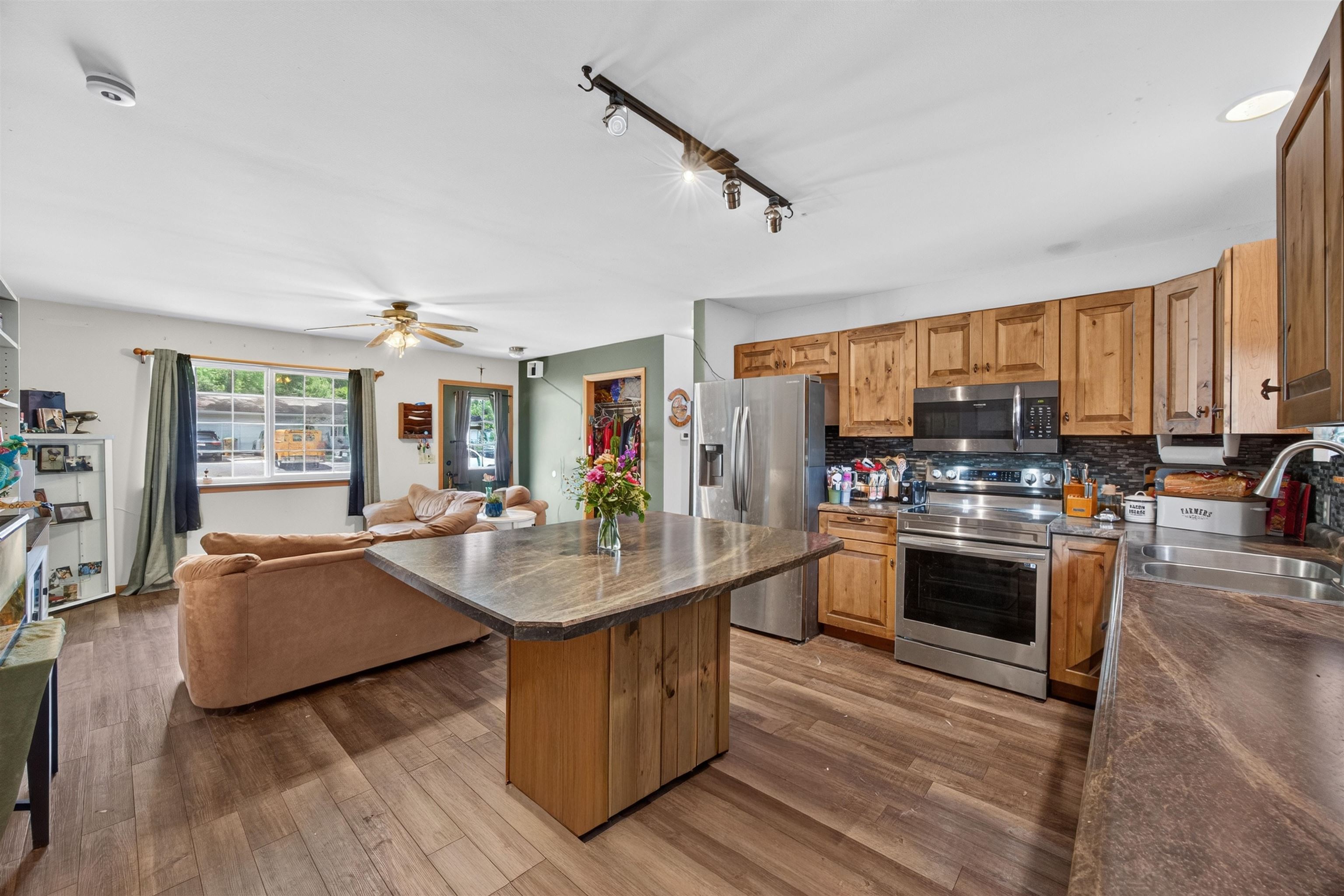 1001 WILLIAMS STREET, Stevens Point, Wisconsin 54481, 4 Bedrooms Bedrooms, ,2 BathroomsBathrooms,Residential,For Sale,1001 WILLIAMS STREET,22603609