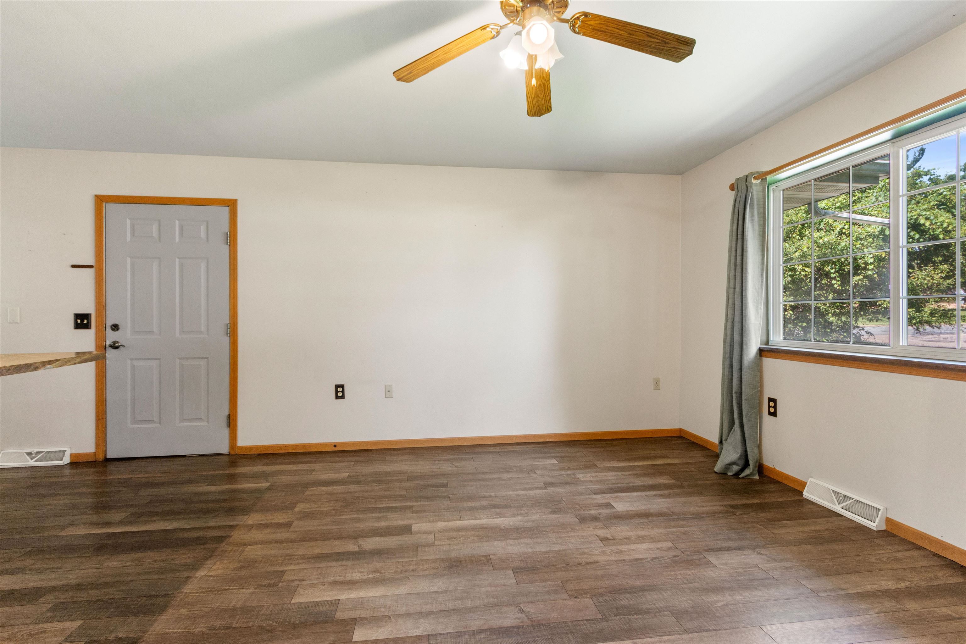 1001 WILLIAMS STREET, Stevens Point, Wisconsin 54481, 4 Bedrooms Bedrooms, ,2 BathroomsBathrooms,Residential,For Sale,1001 WILLIAMS STREET,22603609