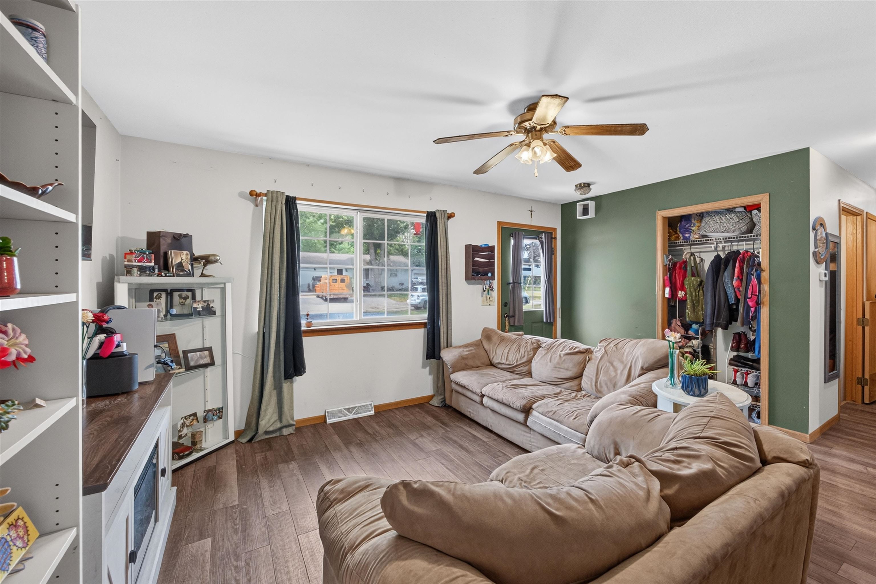 1001 WILLIAMS STREET, Stevens Point, Wisconsin 54481, 4 Bedrooms Bedrooms, ,2 BathroomsBathrooms,Residential,For Sale,1001 WILLIAMS STREET,22603609