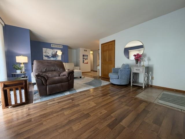 1511-1513 JONATHANS COURT, Plover, Wisconsin 54467, 3 Bedrooms Bedrooms, 6 Rooms Rooms,3.5 BathroomsBathrooms,Multi-family,For Sale,1511-1513 JONATHANS COURT,22603615