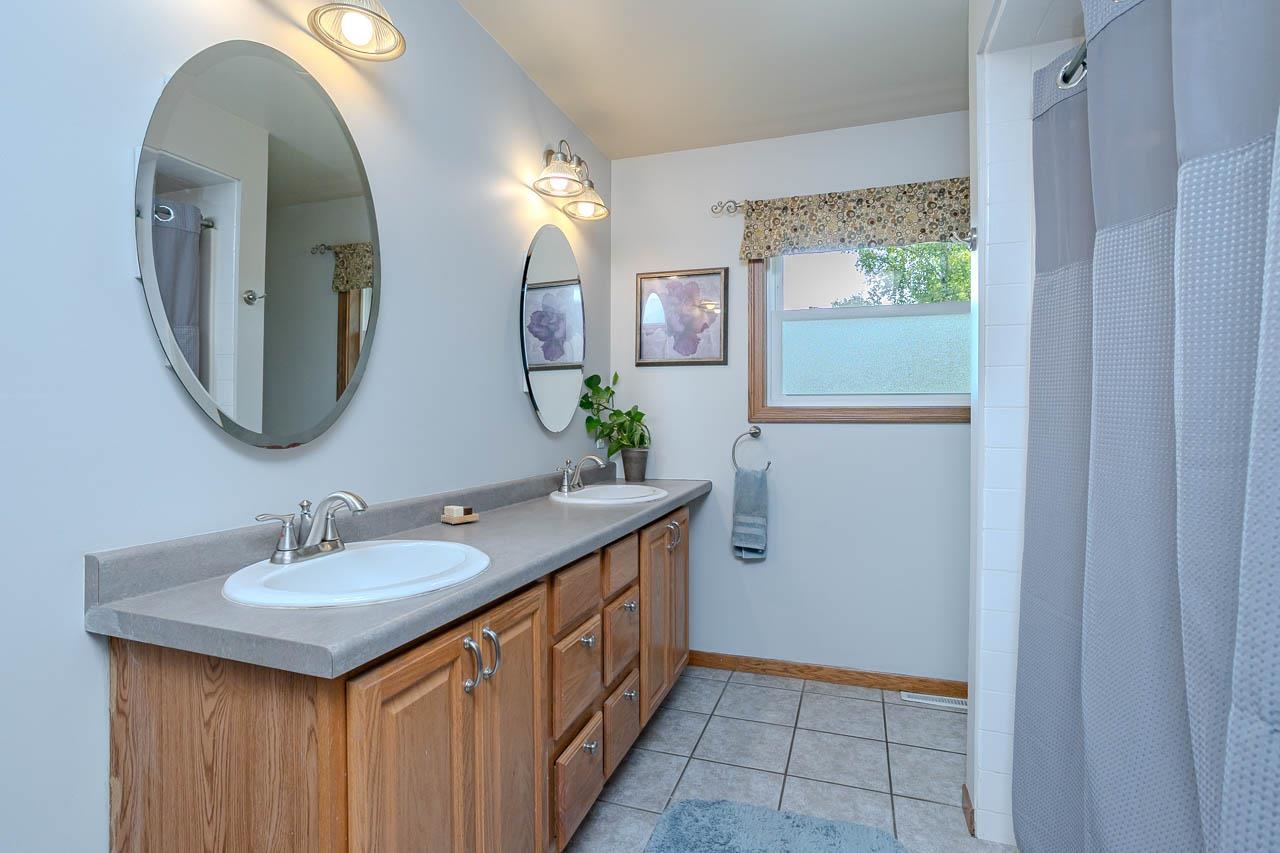 7611 CALLON AVENUE, Weston, Wisconsin 54476-9999, 3 Bedrooms Bedrooms, ,2 BathroomsBathrooms,Residential,For Sale,7611 CALLON AVENUE,22603617