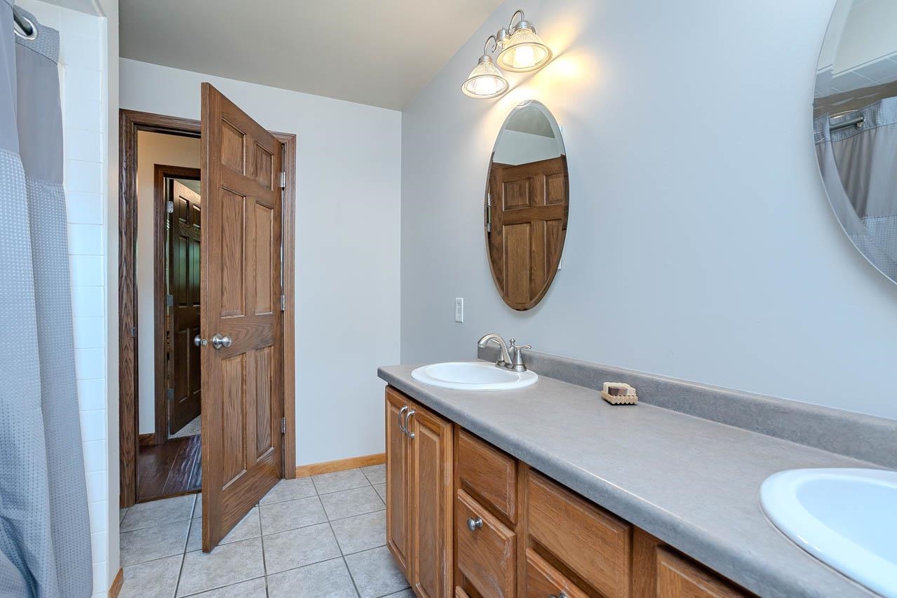 7611 CALLON AVENUE, Weston, Wisconsin 54476-9999, 3 Bedrooms Bedrooms, ,2 BathroomsBathrooms,Residential,For Sale,7611 CALLON AVENUE,22603617