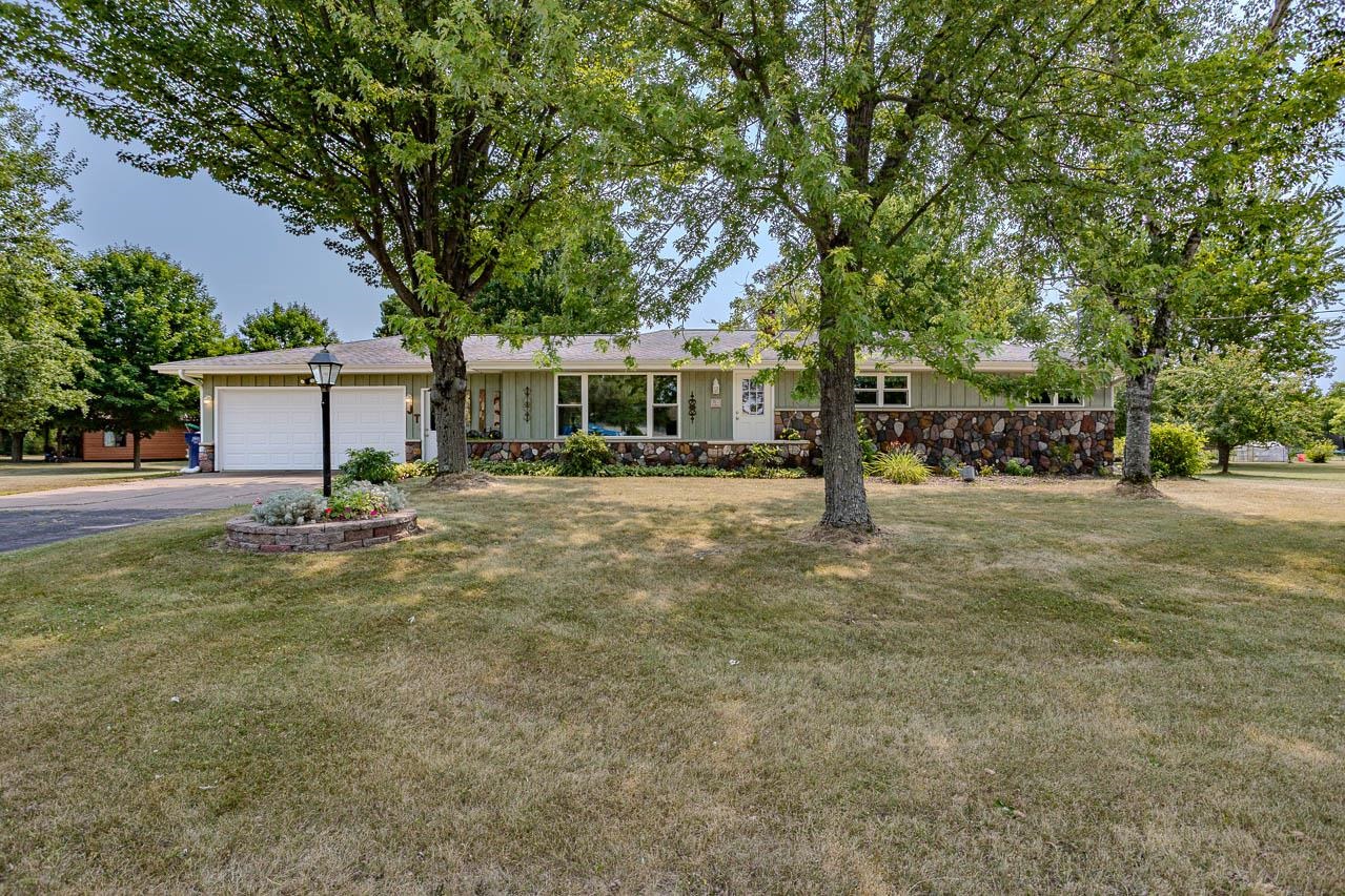 7611 CALLON AVENUE, Weston, Wisconsin 54476-9999, 3 Bedrooms Bedrooms, ,2 BathroomsBathrooms,Residential,For Sale,7611 CALLON AVENUE,22603617