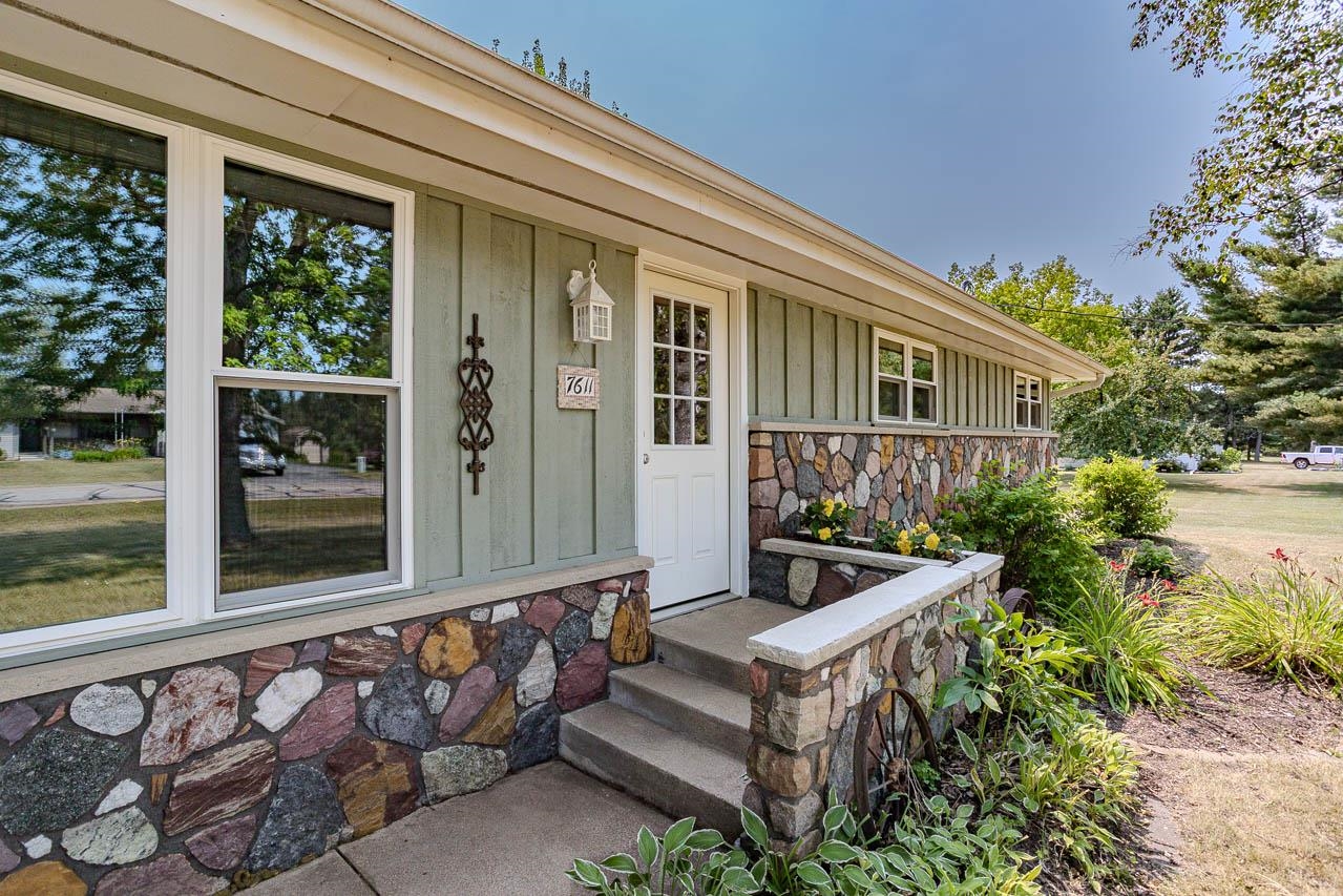 7611 CALLON AVENUE, Weston, Wisconsin 54476-9999, 3 Bedrooms Bedrooms, ,2 BathroomsBathrooms,Residential,For Sale,7611 CALLON AVENUE,22603617