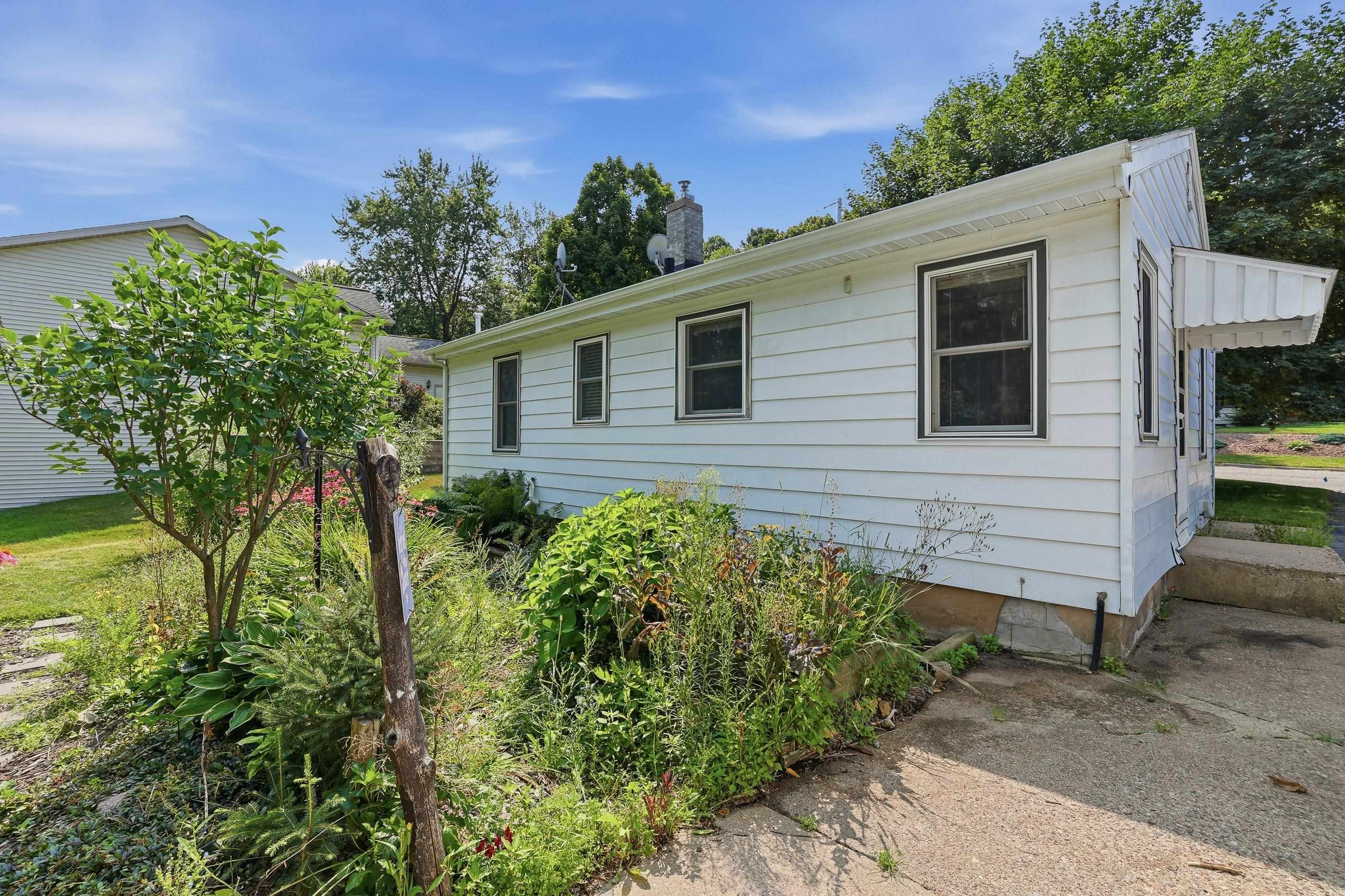 1108 BROWN STREET, Wausau, Wisconsin 54403, 2 Bedrooms Bedrooms, ,1 BathroomBathrooms,Residential,For Sale,1108 BROWN STREET,22603618