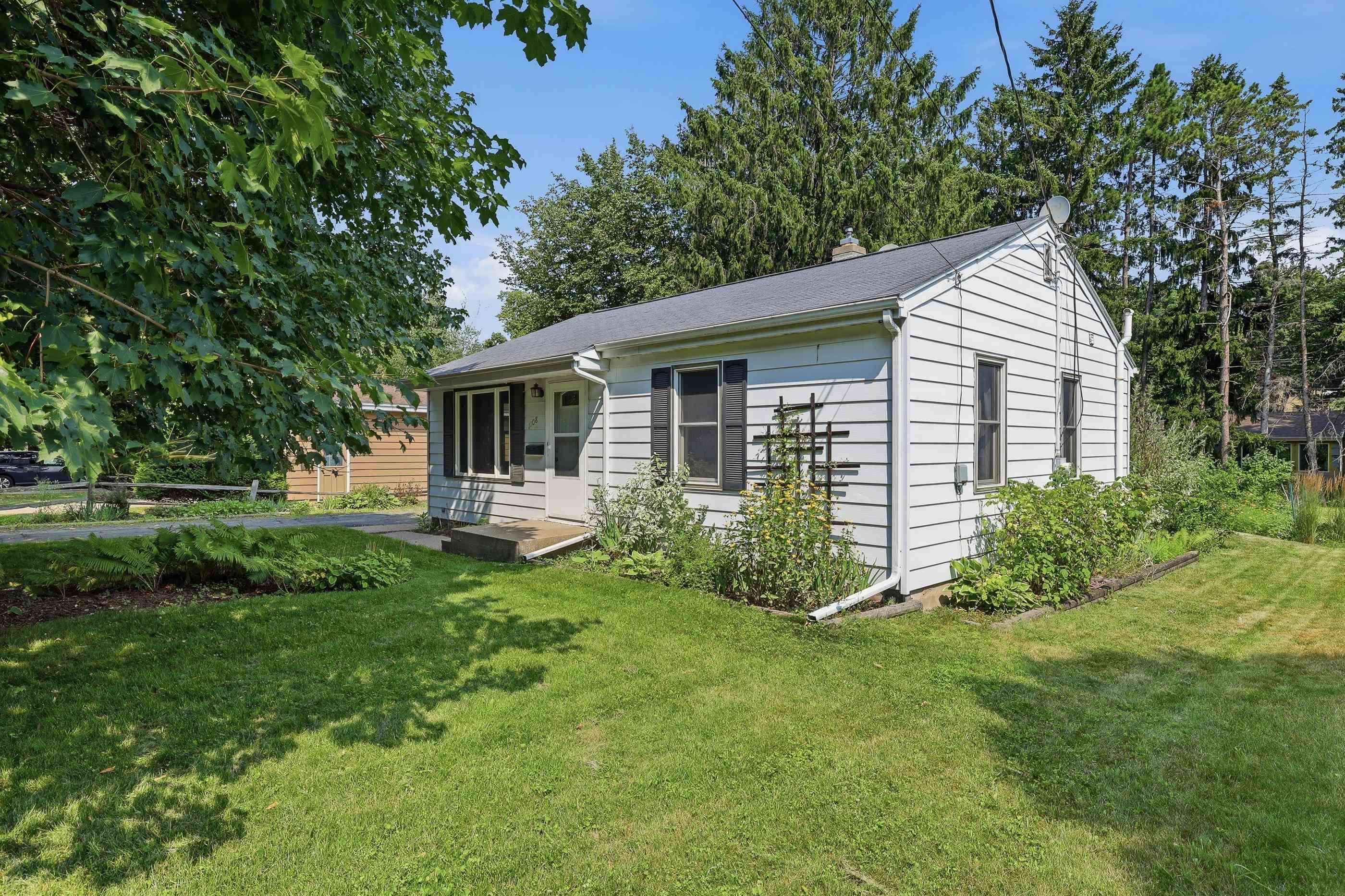 1108 BROWN STREET, Wausau, Wisconsin 54403, 2 Bedrooms Bedrooms, ,1 BathroomBathrooms,Residential,For Sale,1108 BROWN STREET,22603618