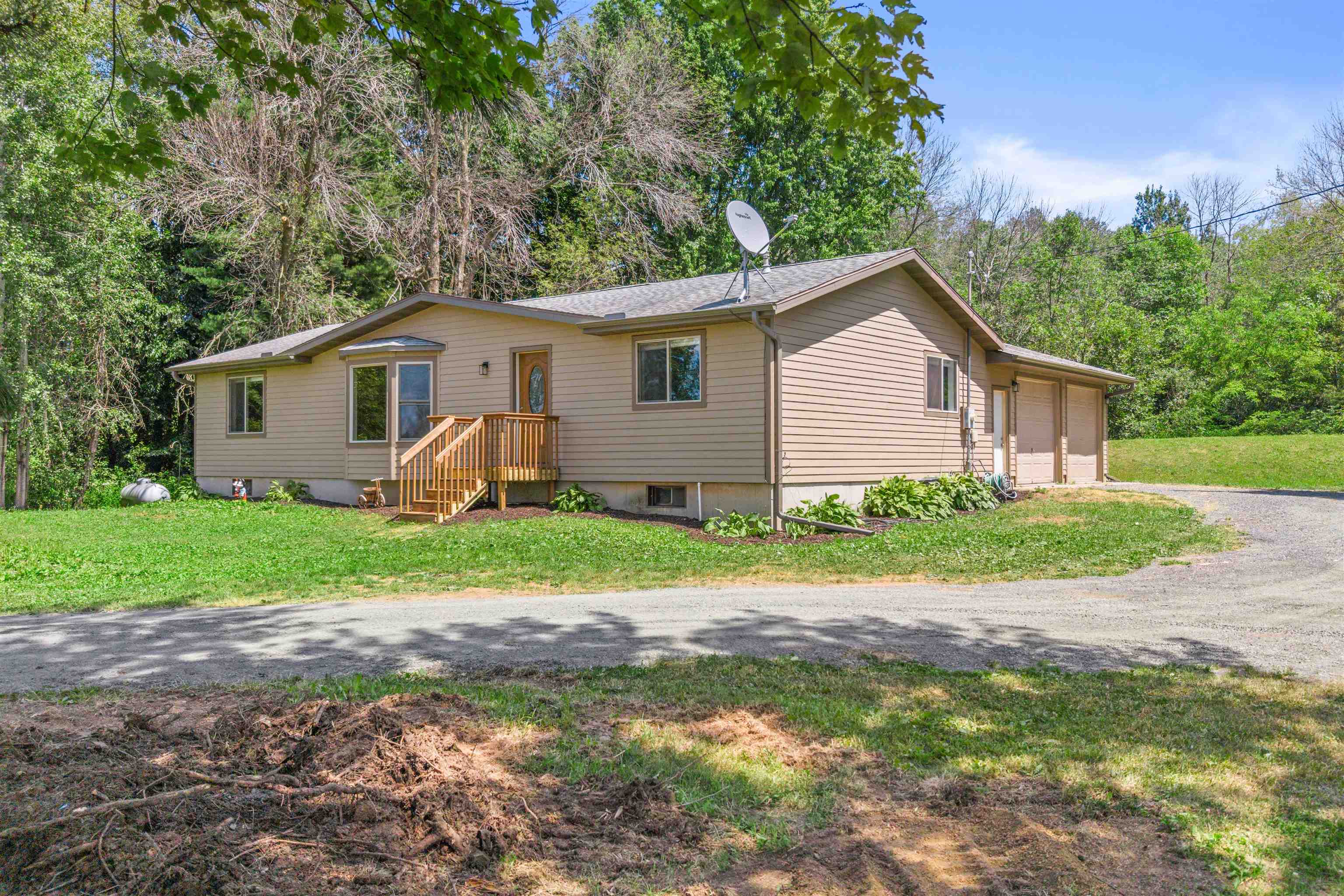 1703 STATE HIGHWAY 13/34, Junction City, Wisconsin 54443, 3 Bedrooms Bedrooms, ,2 BathroomsBathrooms,Residential,For Sale,1703 STATE HIGHWAY 13/34,22603619