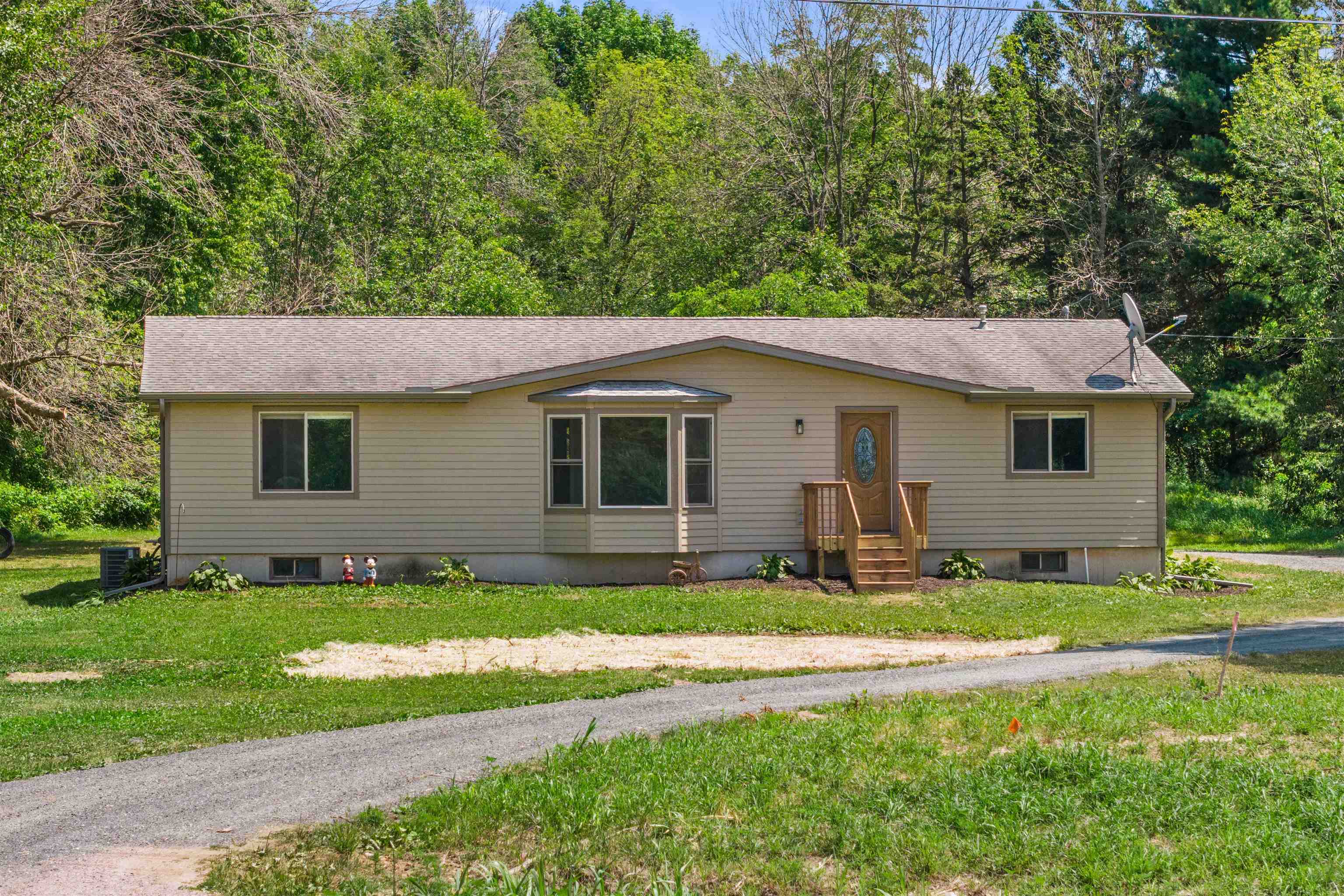 1703 STATE HIGHWAY 13/34, Junction City, Wisconsin 54443, 3 Bedrooms Bedrooms, ,2 BathroomsBathrooms,Residential,For Sale,1703 STATE HIGHWAY 13/34,22603619