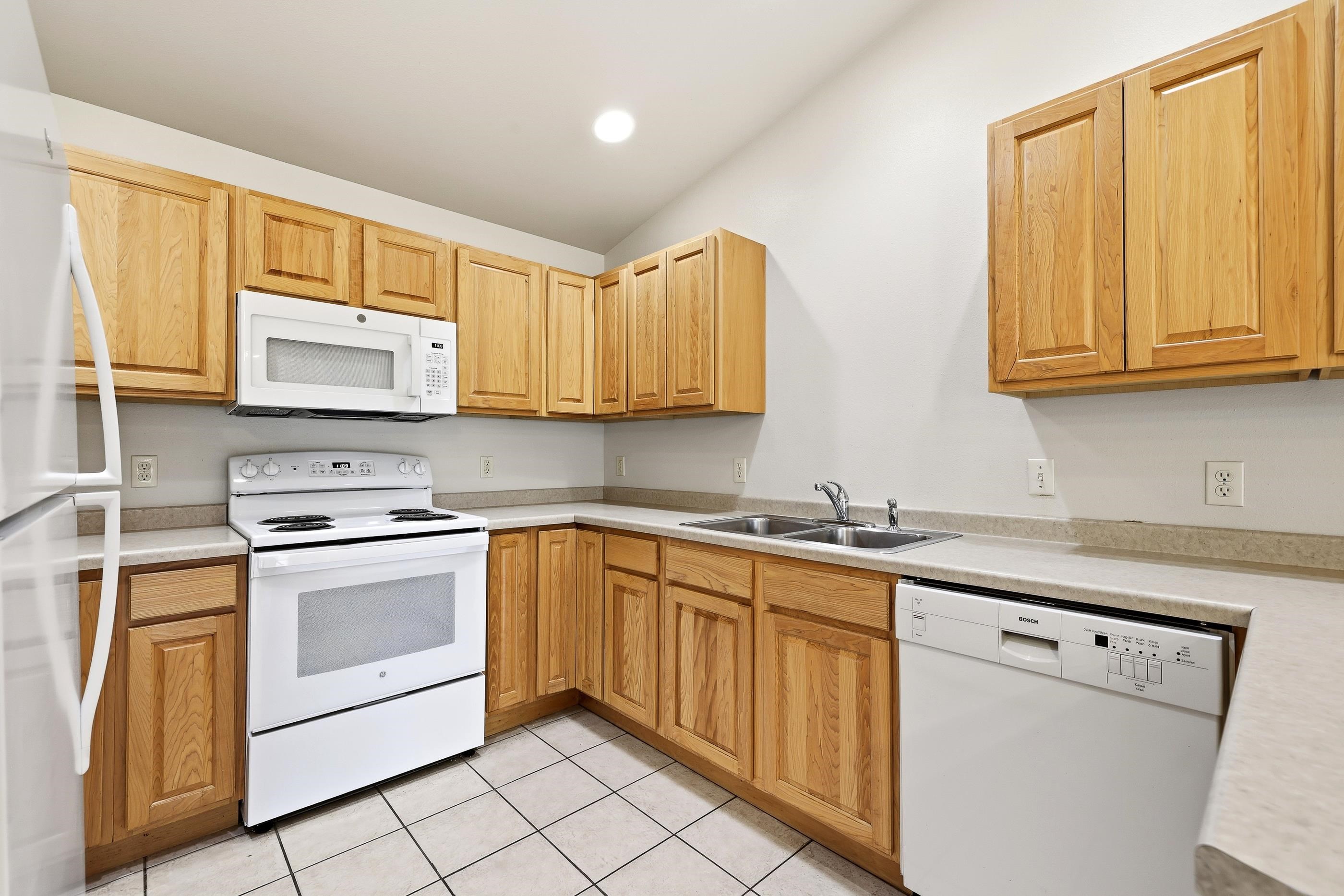 1032 JASMINE LANE, Stevens Point, Wisconsin 54482, 2 Bedrooms Bedrooms, ,2 BathroomsBathrooms,Residential,For Sale,1032 JASMINE LANE,22603625