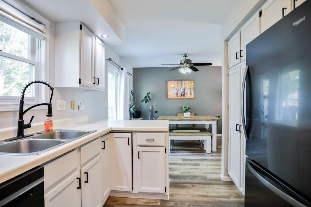 1001 CHESTNUT STREET, Marathon, Wisconsin 54448, 4 Bedrooms Bedrooms, ,3 BathroomsBathrooms,Residential,For Sale,1001 CHESTNUT STREET,22603628