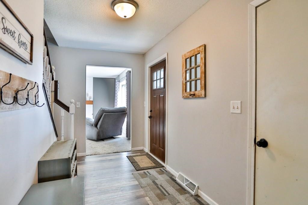 1001 CHESTNUT STREET, Marathon, Wisconsin 54448, 4 Bedrooms Bedrooms, ,3 BathroomsBathrooms,Residential,For Sale,1001 CHESTNUT STREET,22603628