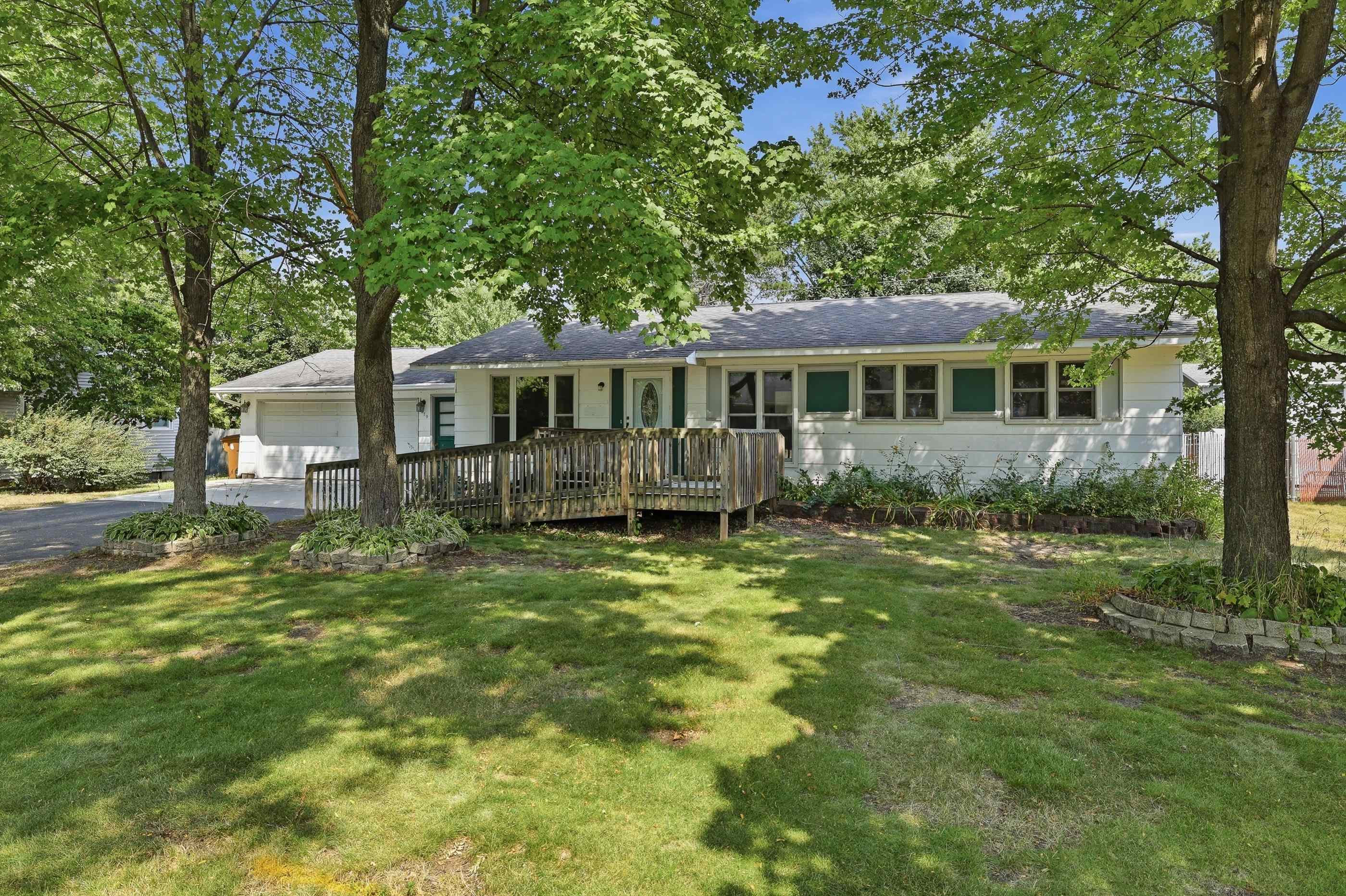 3279 LINDBERGH AVENUE, Stevens Point, Wisconsin 54481, 3 Bedrooms Bedrooms, ,2 BathroomsBathrooms,Residential,For Sale,3279 LINDBERGH AVENUE,22603637