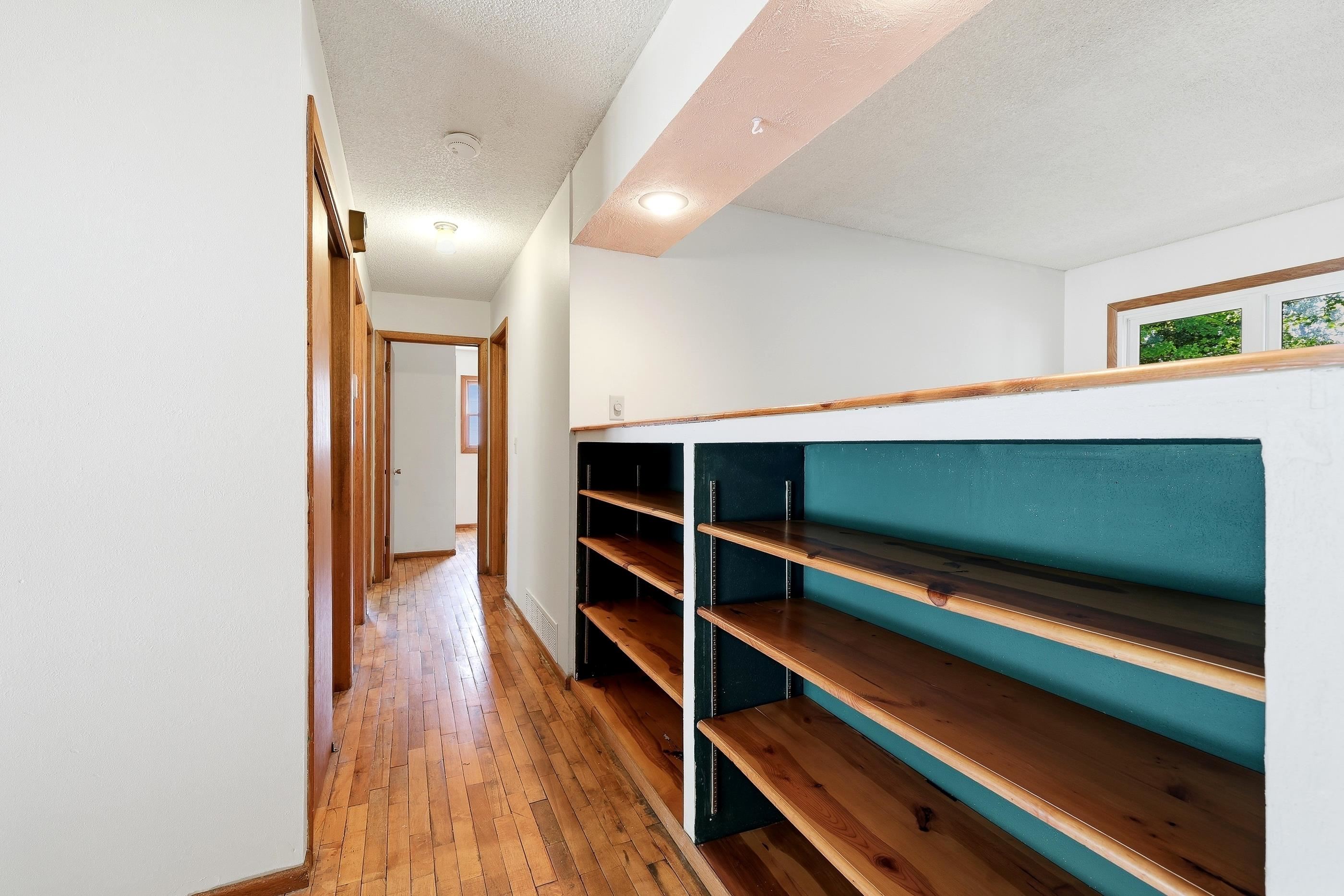 3279 LINDBERGH AVENUE, Stevens Point, Wisconsin 54481, 3 Bedrooms Bedrooms, ,2 BathroomsBathrooms,Residential,For Sale,3279 LINDBERGH AVENUE,22603637
