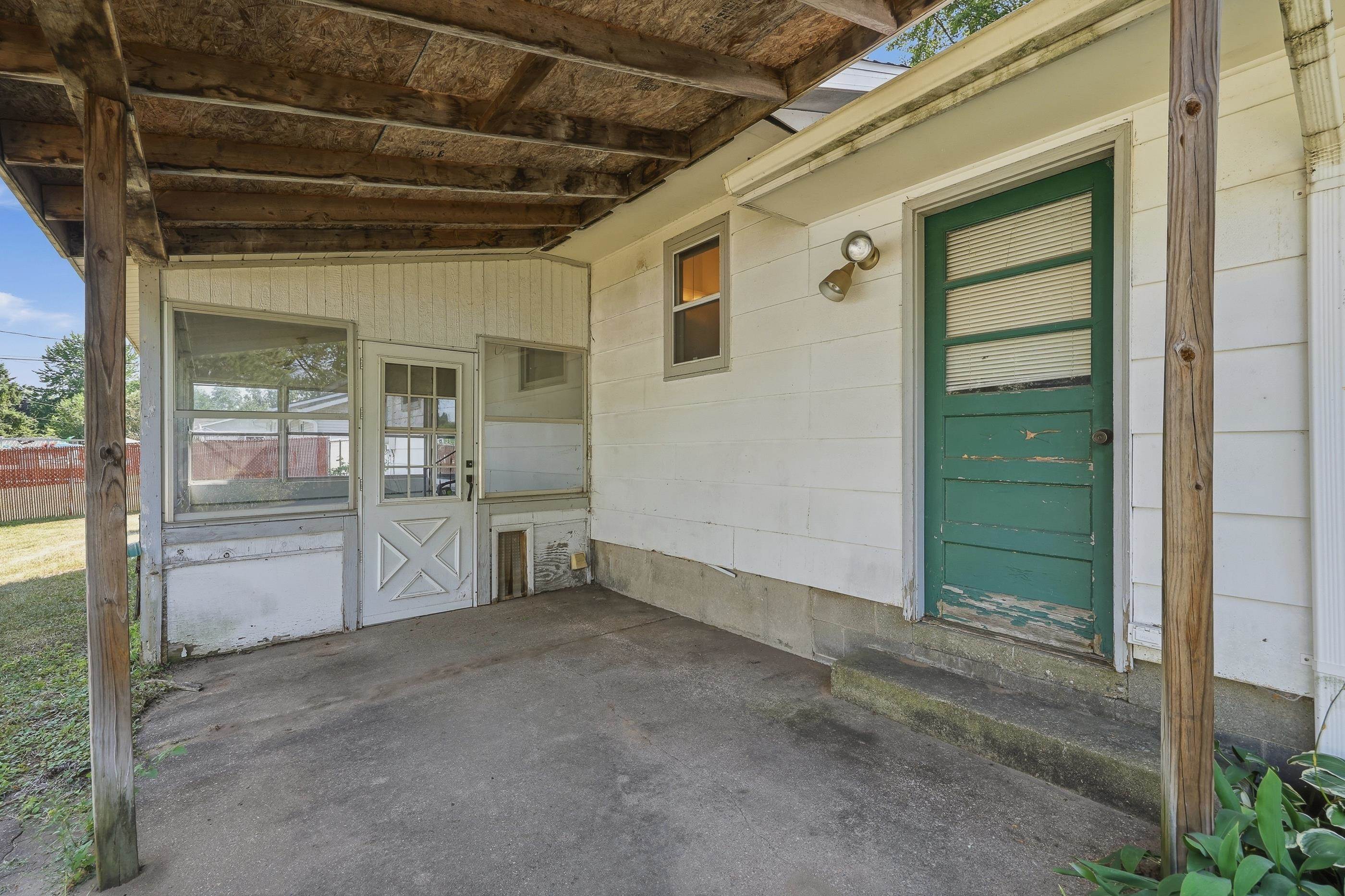 3279 LINDBERGH AVENUE, Stevens Point, Wisconsin 54481, 3 Bedrooms Bedrooms, ,2 BathroomsBathrooms,Residential,For Sale,3279 LINDBERGH AVENUE,22603637