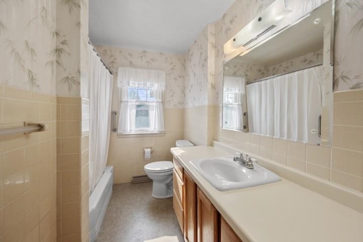 2301 STRANGE STREET, Stevens Point, Wisconsin 54481, 3 Bedrooms Bedrooms, ,1 BathroomBathrooms,Residential,For Sale,2301 STRANGE STREET,22603638