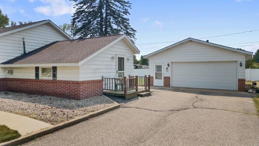 2301 STRANGE STREET, Stevens Point, Wisconsin 54481, 3 Bedrooms Bedrooms, ,1 BathroomBathrooms,Residential,For Sale,2301 STRANGE STREET,22603638