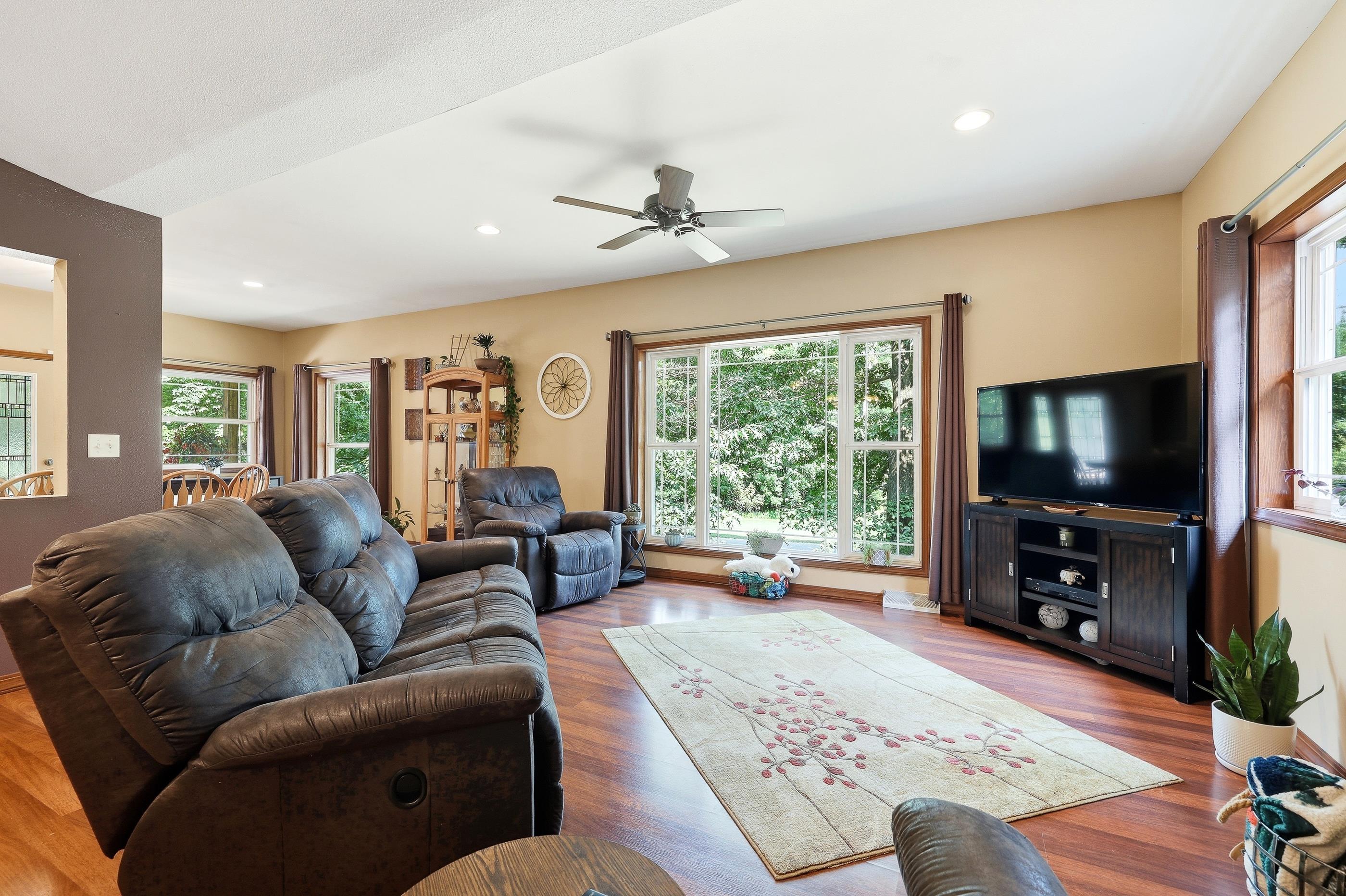 142239 MONTVALE COURT, Mosinee, Wisconsin 54455, 4 Bedrooms Bedrooms, ,3 BathroomsBathrooms,Residential,For Sale,142239 MONTVALE COURT,22603646