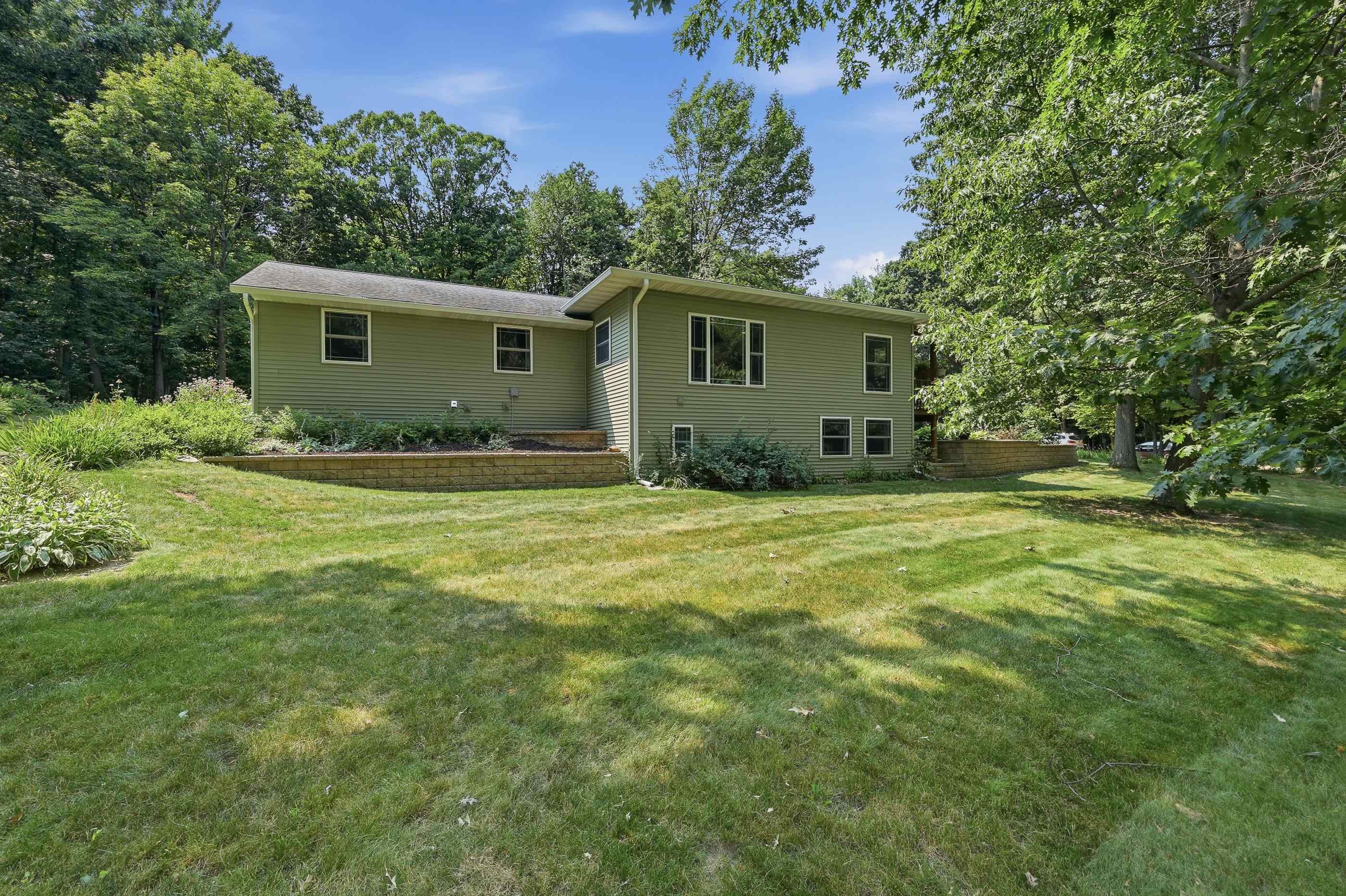 142239 MONTVALE COURT, Mosinee, Wisconsin 54455, 4 Bedrooms Bedrooms, ,3 BathroomsBathrooms,Residential,For Sale,142239 MONTVALE COURT,22603646