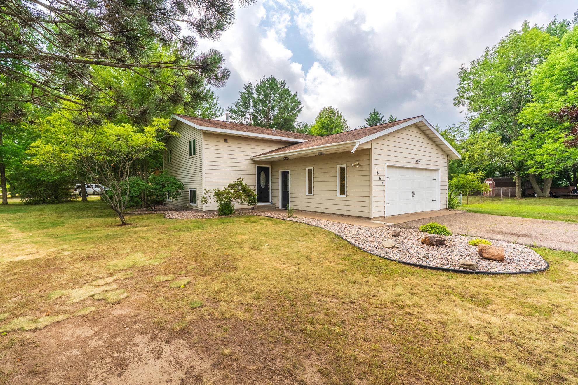 1863 EVA ROAD, Kronenwetter, Wisconsin 54455, 3 Bedrooms Bedrooms, ,2 BathroomsBathrooms,Residential,For Sale,1863 EVA ROAD,22603650