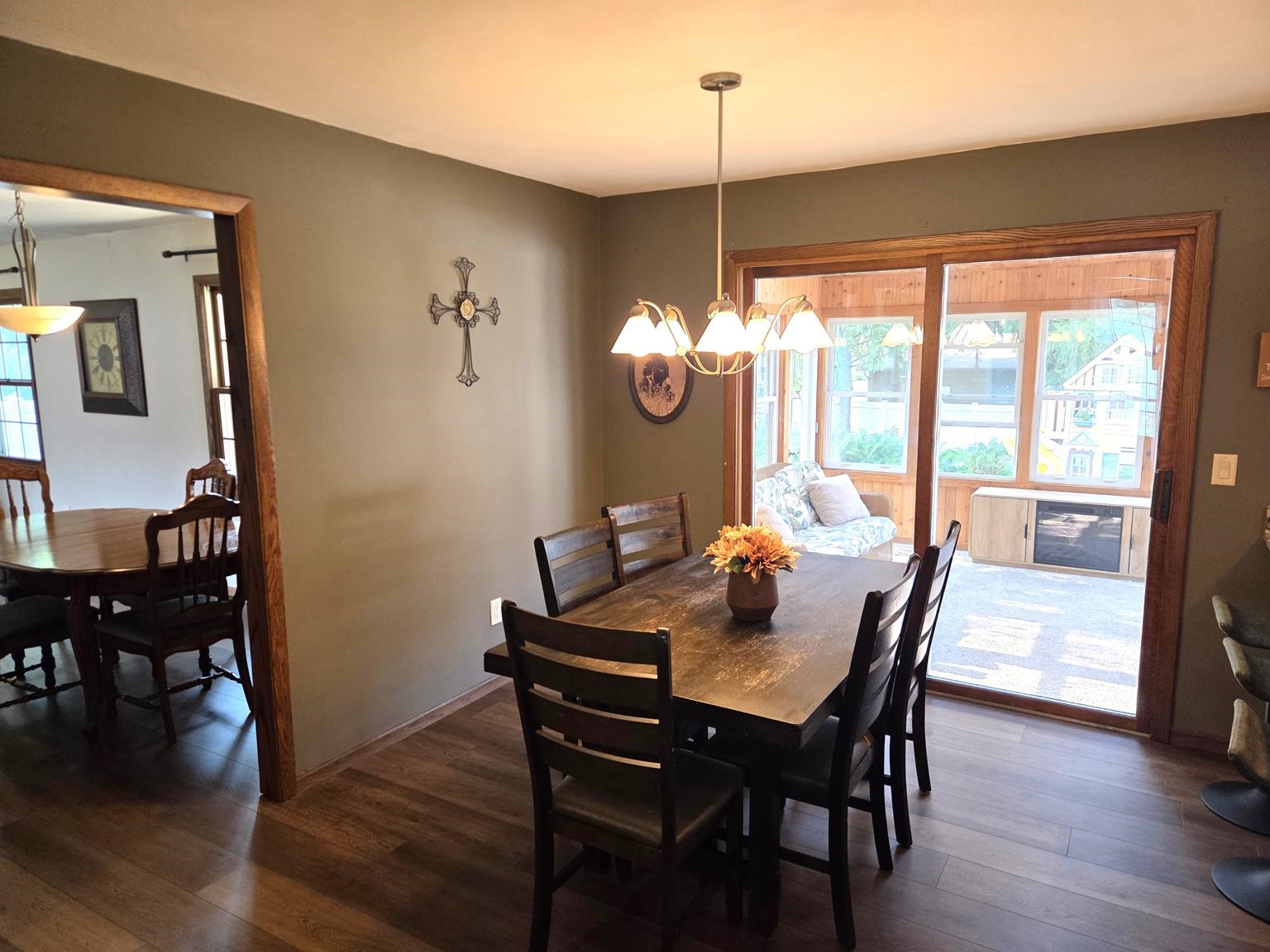 1020 W BLODGETT STREET, Marshfield, Wisconsin 54449, 4 Bedrooms Bedrooms, ,3 BathroomsBathrooms,Residential,For Sale,1020 W BLODGETT STREET,22603656