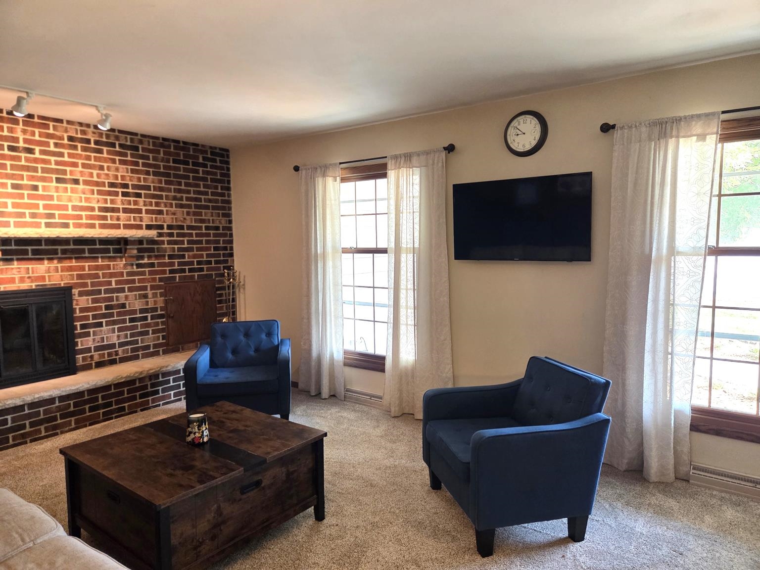 1020 W BLODGETT STREET, Marshfield, Wisconsin 54449, 4 Bedrooms Bedrooms, ,3 BathroomsBathrooms,Residential,For Sale,1020 W BLODGETT STREET,22603656