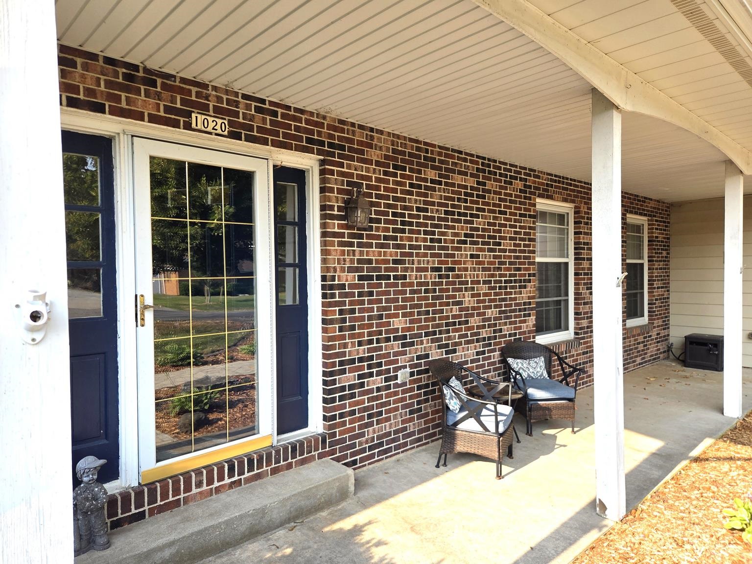 1020 W BLODGETT STREET, Marshfield, Wisconsin 54449, 4 Bedrooms Bedrooms, ,3 BathroomsBathrooms,Residential,For Sale,1020 W BLODGETT STREET,22603656