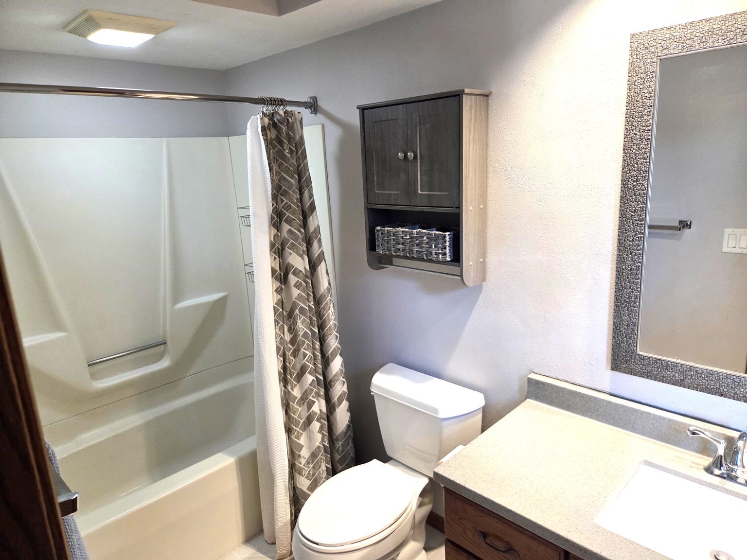 1020 W BLODGETT STREET, Marshfield, Wisconsin 54449, 4 Bedrooms Bedrooms, ,3 BathroomsBathrooms,Residential,For Sale,1020 W BLODGETT STREET,22603656