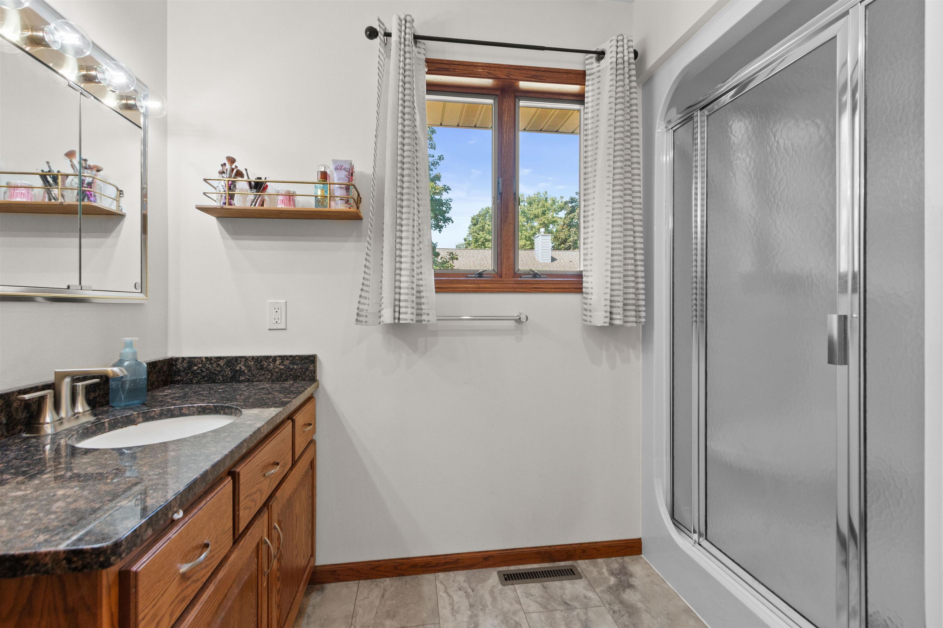 1220 20TH PLACE, Wisconsin Rapids, Wisconsin 54494, 3 Bedrooms Bedrooms, ,3 BathroomsBathrooms,Residential,For Sale,1220 20TH PLACE,22603657