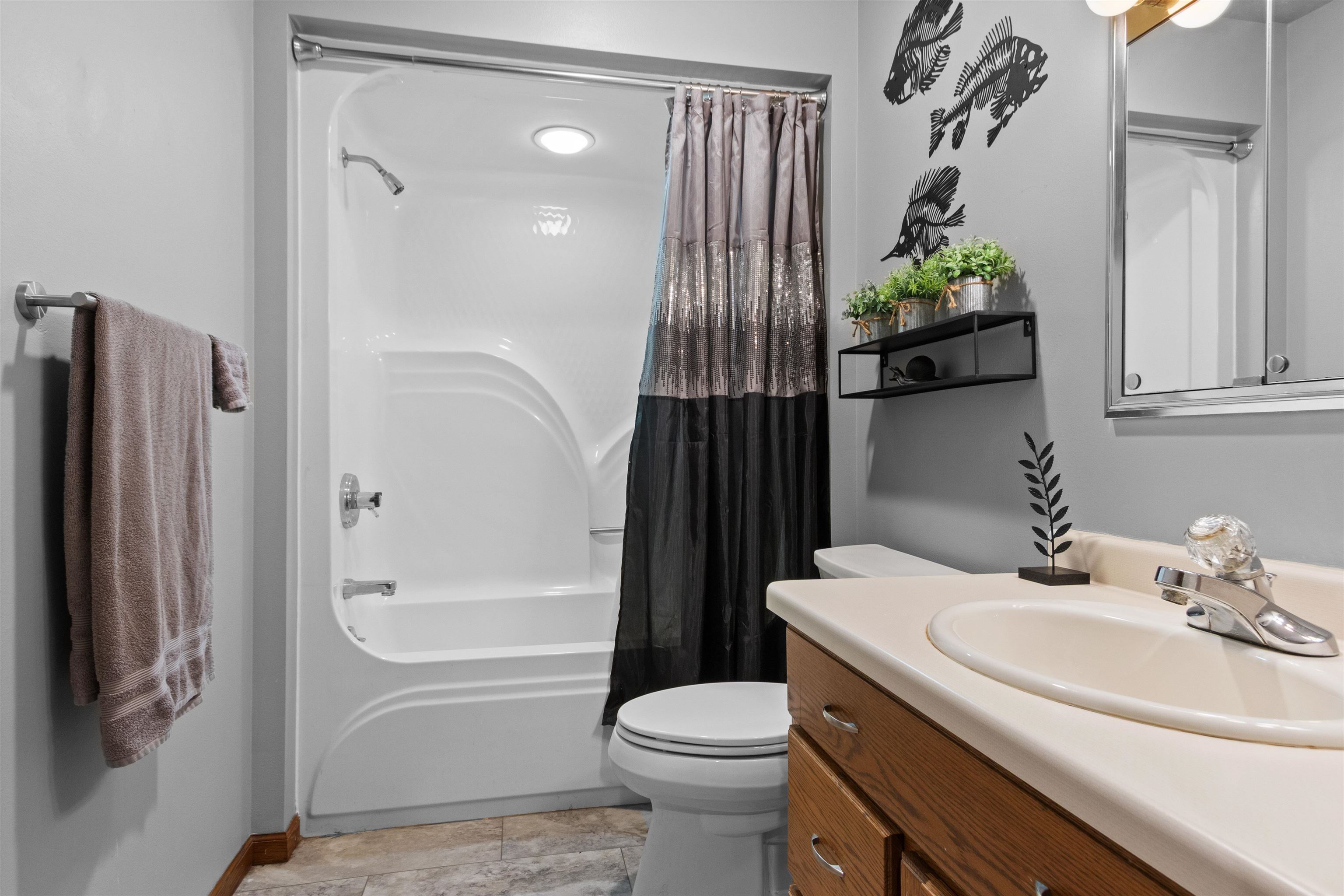 1220 20TH PLACE, Wisconsin Rapids, Wisconsin 54494, 3 Bedrooms Bedrooms, ,3 BathroomsBathrooms,Residential,For Sale,1220 20TH PLACE,22603657