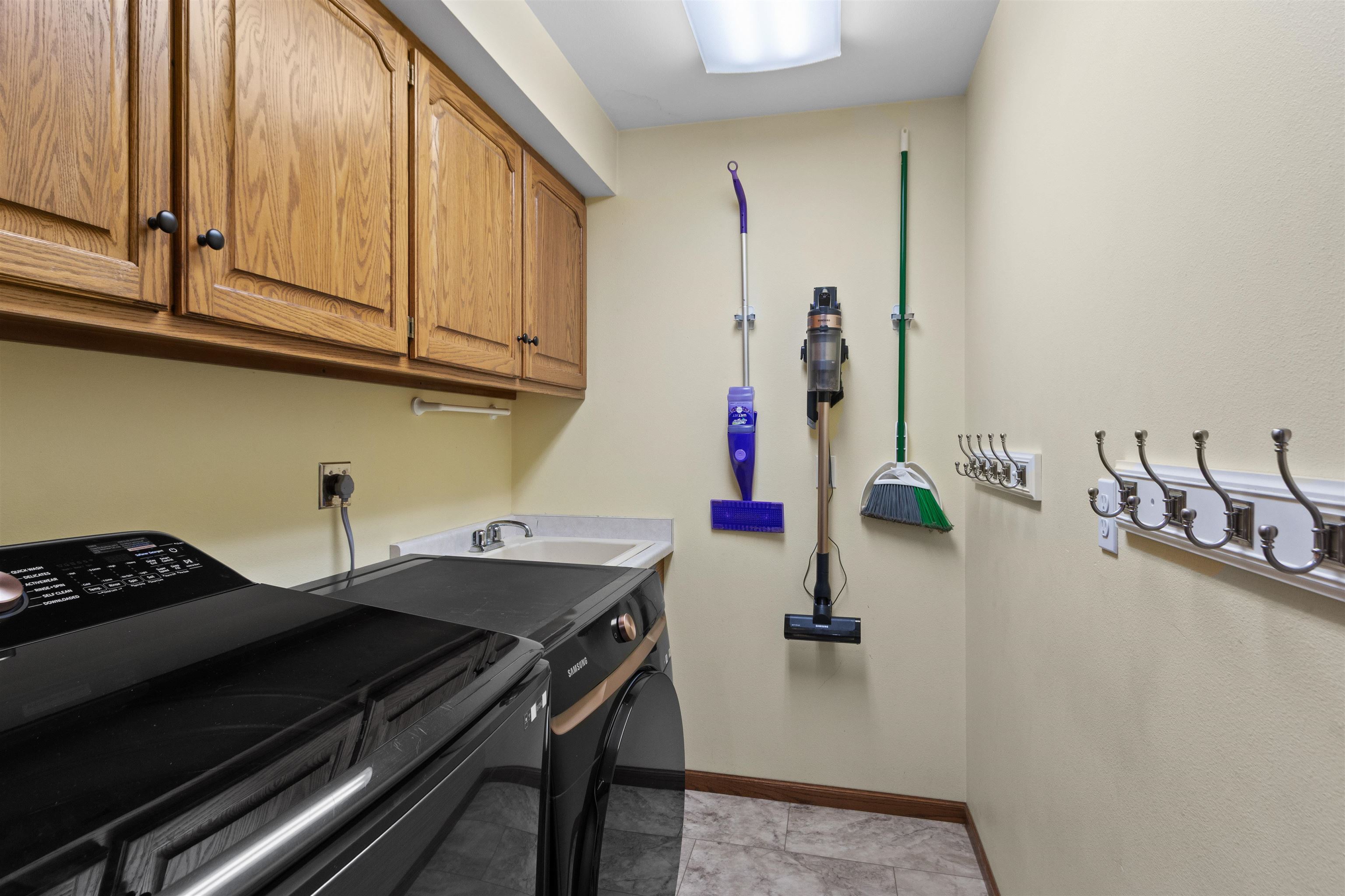 1220 20TH PLACE, Wisconsin Rapids, Wisconsin 54494, 3 Bedrooms Bedrooms, ,3 BathroomsBathrooms,Residential,For Sale,1220 20TH PLACE,22603657