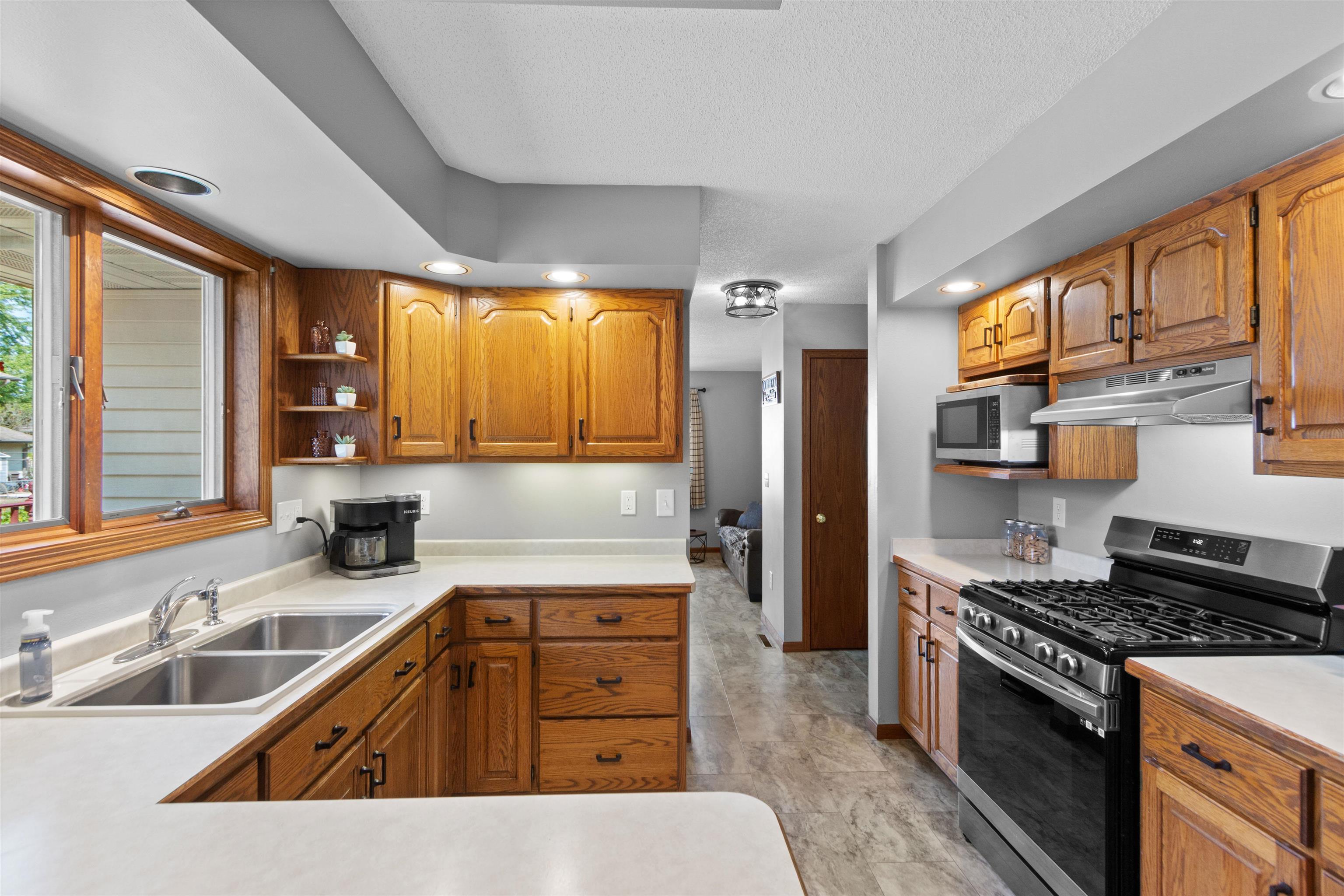 1220 20TH PLACE, Wisconsin Rapids, Wisconsin 54494, 3 Bedrooms Bedrooms, ,3 BathroomsBathrooms,Residential,For Sale,1220 20TH PLACE,22603657