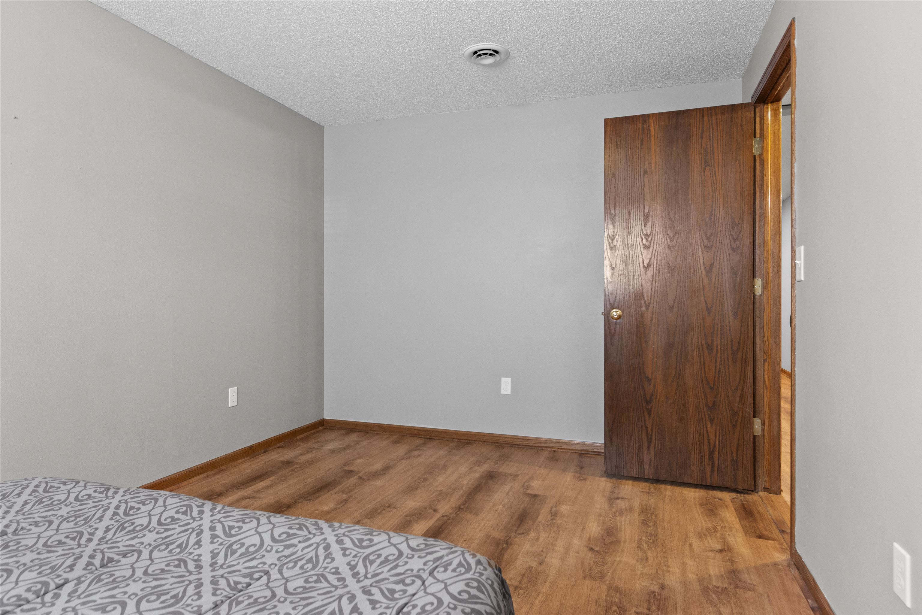 1220 20TH PLACE, Wisconsin Rapids, Wisconsin 54494, 3 Bedrooms Bedrooms, ,3 BathroomsBathrooms,Residential,For Sale,1220 20TH PLACE,22603657