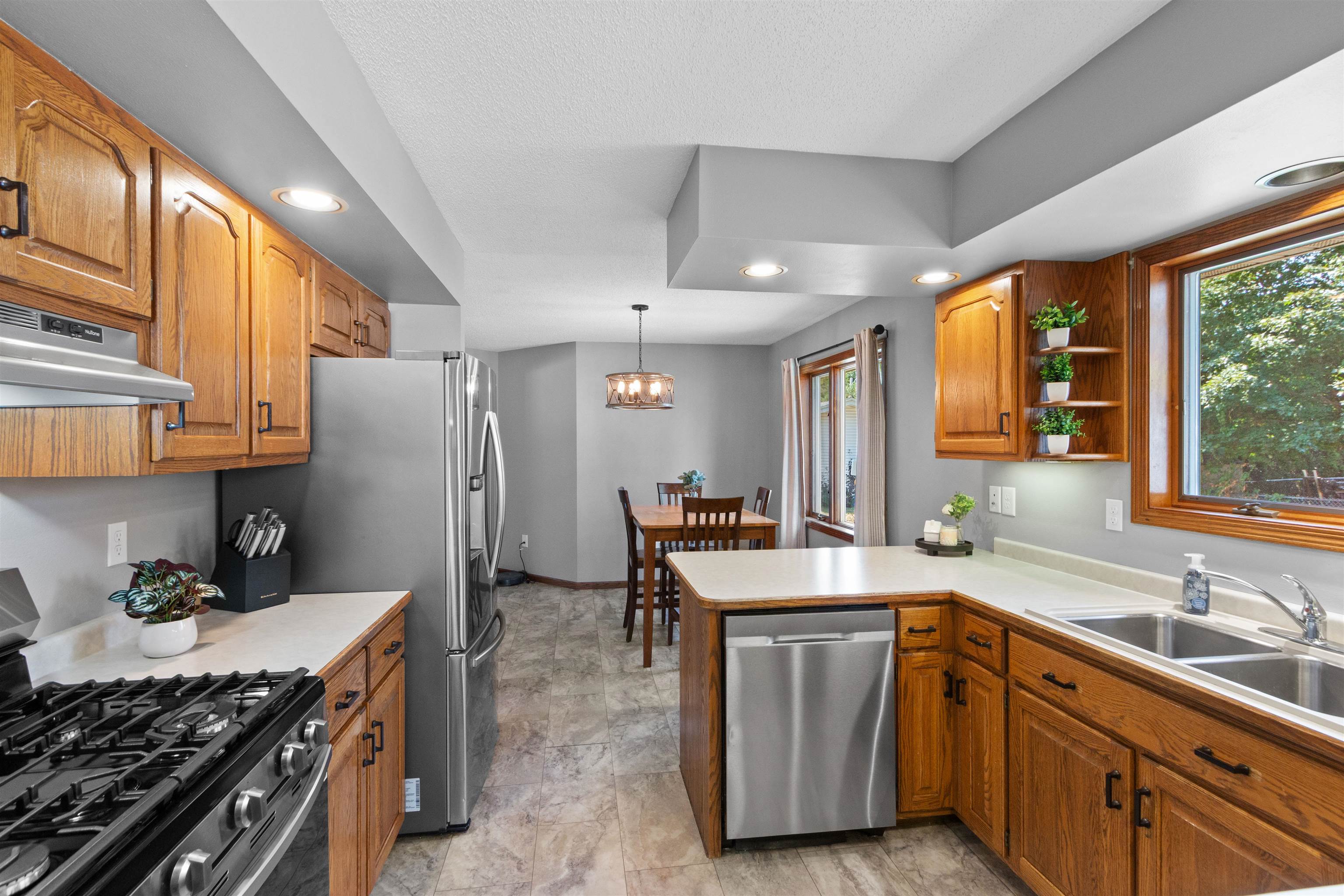 1220 20TH PLACE, Wisconsin Rapids, Wisconsin 54494, 3 Bedrooms Bedrooms, ,3 BathroomsBathrooms,Residential,For Sale,1220 20TH PLACE,22603657