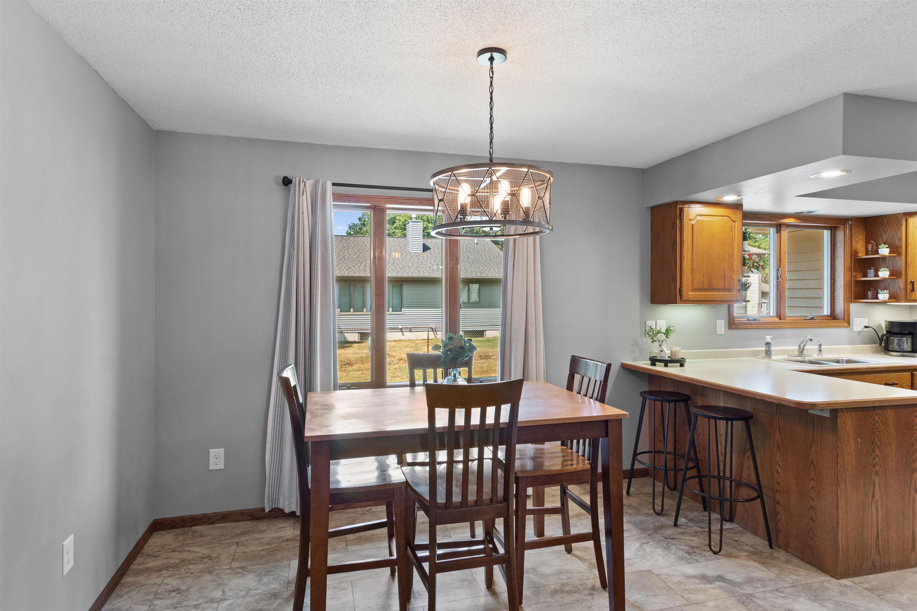 1220 20TH PLACE, Wisconsin Rapids, Wisconsin 54494, 3 Bedrooms Bedrooms, ,3 BathroomsBathrooms,Residential,For Sale,1220 20TH PLACE,22603657