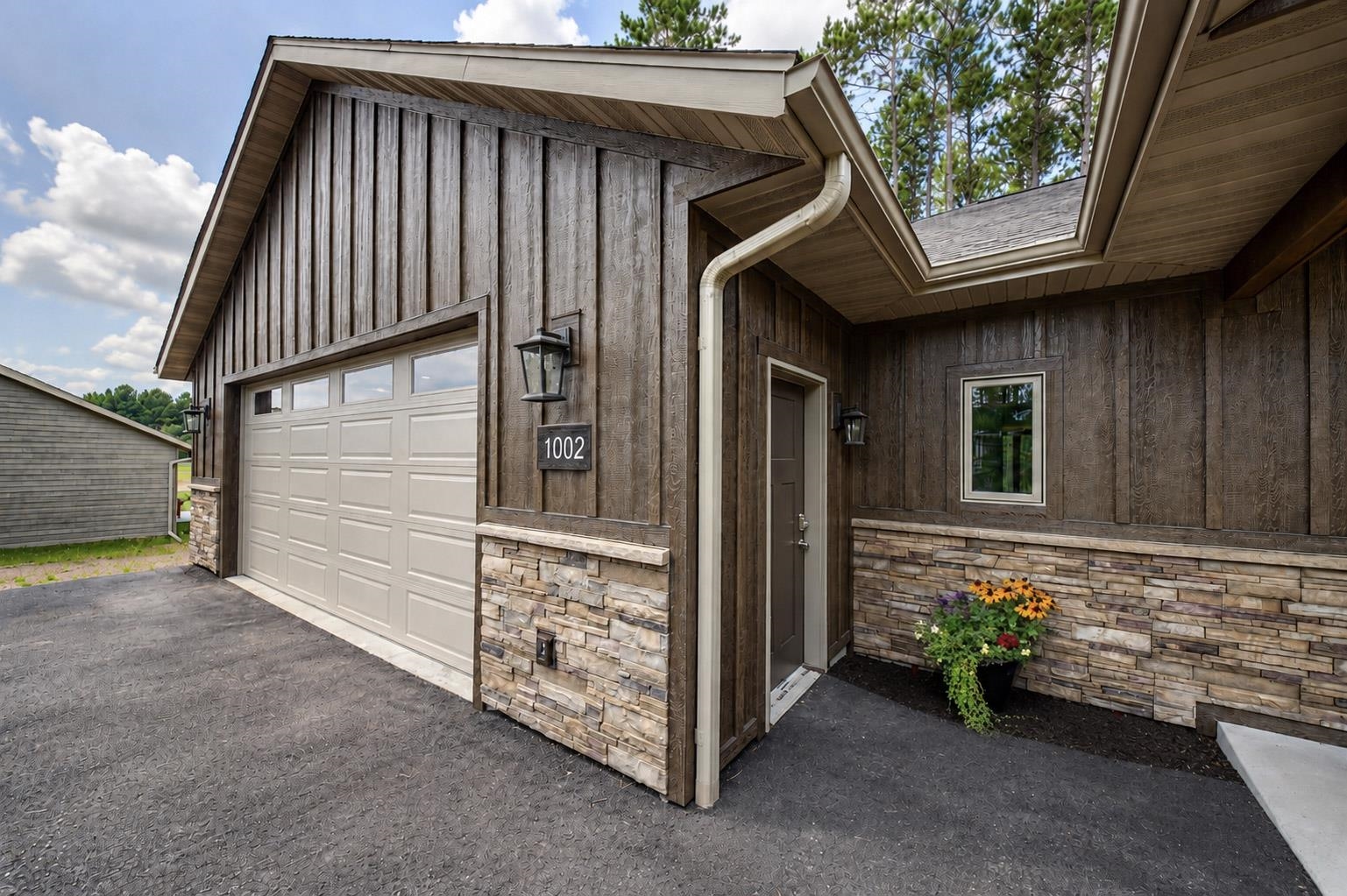 1002 E 10TH STREET, Merrill, Wisconsin 54452, 3 Bedrooms Bedrooms, ,2 BathroomsBathrooms,Residential,For Sale,1002 E 10TH STREET,22603664