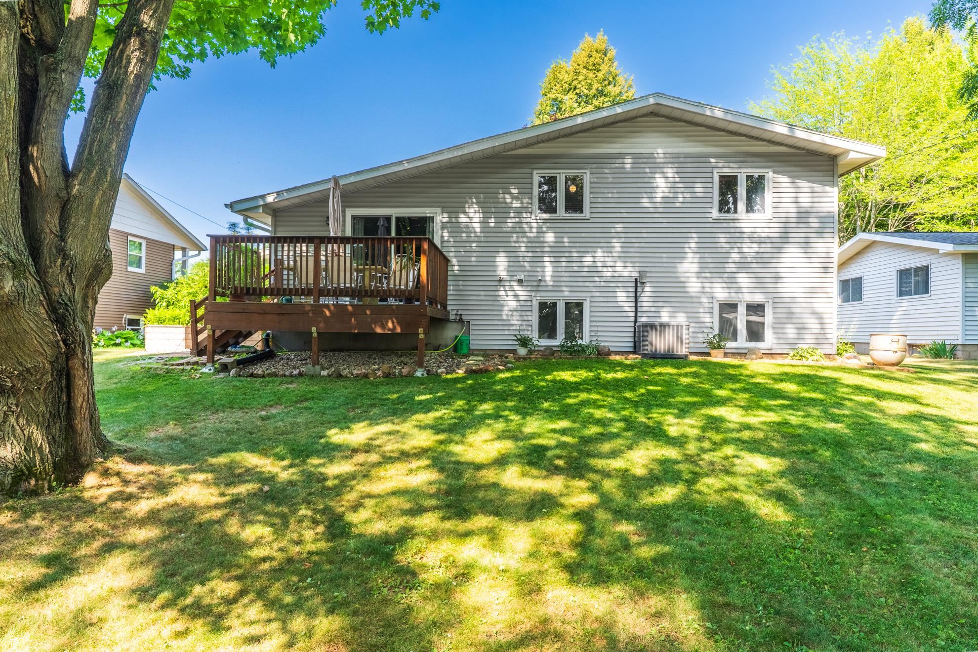 1431 N 14TH AVENUE, Wausau, Wisconsin 54401, 4 Bedrooms Bedrooms, ,1 BathroomBathrooms,Residential,For Sale,1431 N 14TH AVENUE,22603665