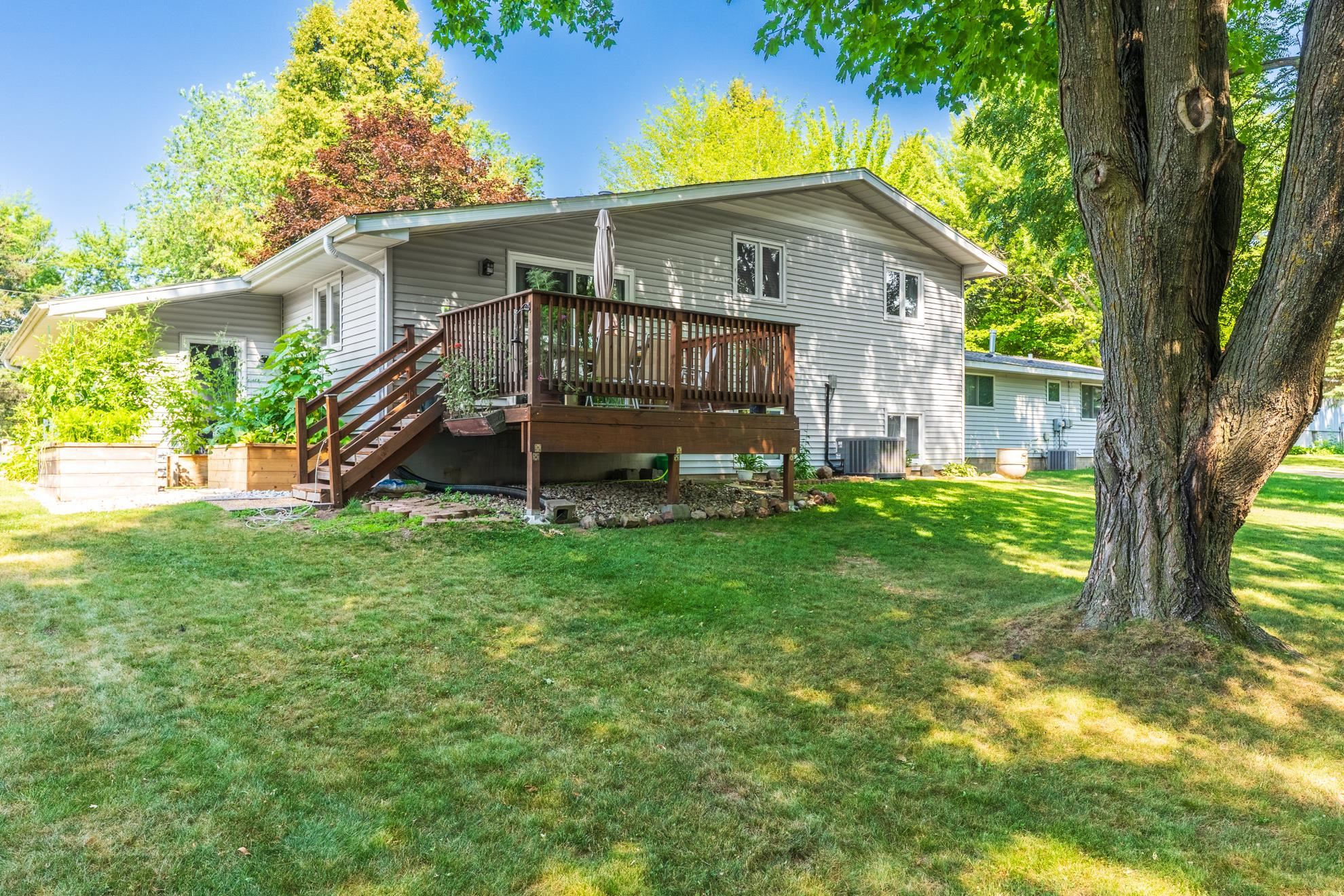 1431 N 14TH AVENUE, Wausau, Wisconsin 54401, 4 Bedrooms Bedrooms, ,1 BathroomBathrooms,Residential,For Sale,1431 N 14TH AVENUE,22603665