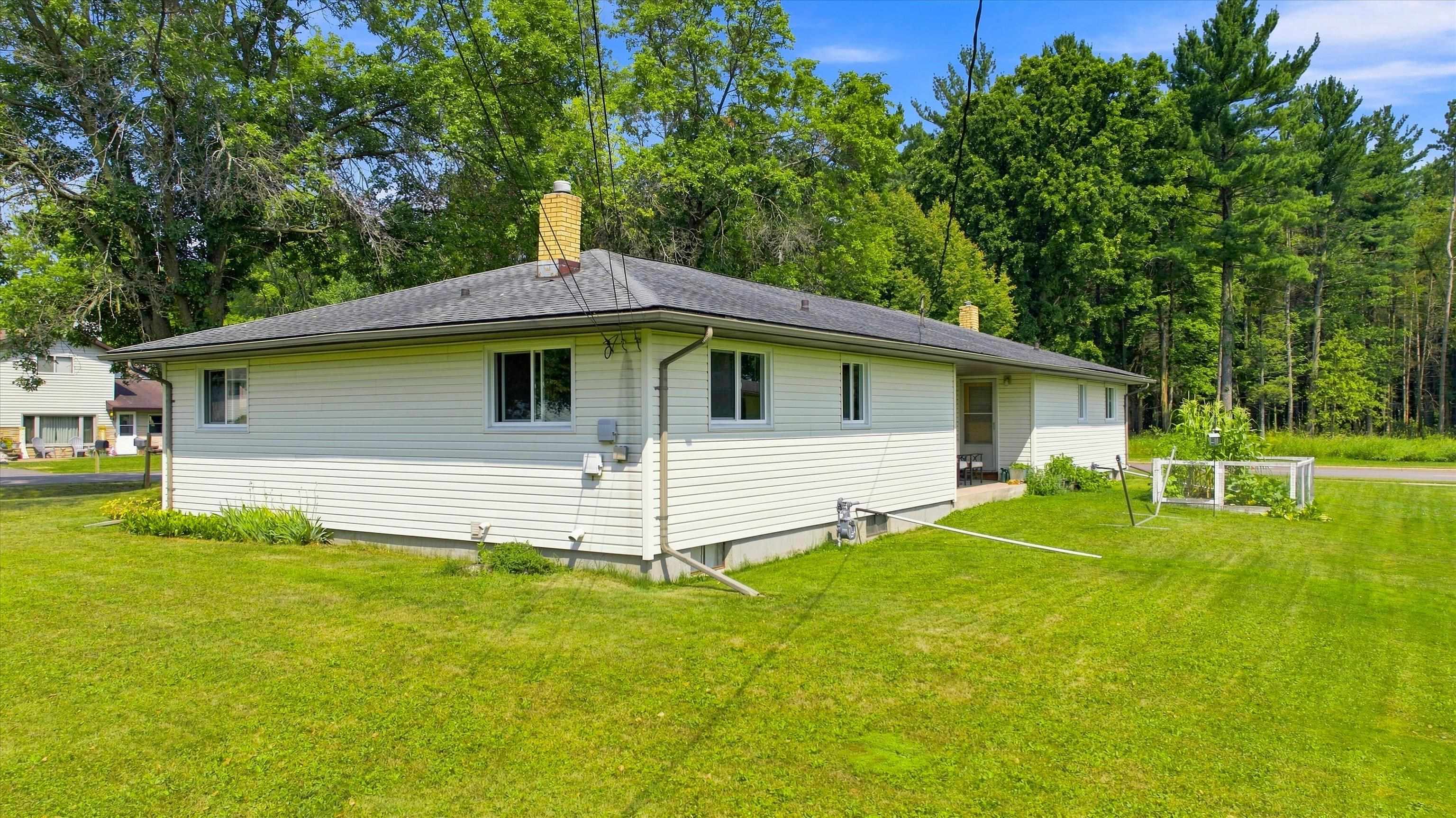 725 - 727 N PLUM AVENUE, Marshfield, Wisconsin 54449, 2 Bedrooms Bedrooms, 5 Rooms Rooms,1 BathroomBathrooms,Multi-family,For Sale,725 - 727 N PLUM AVENUE,22603667