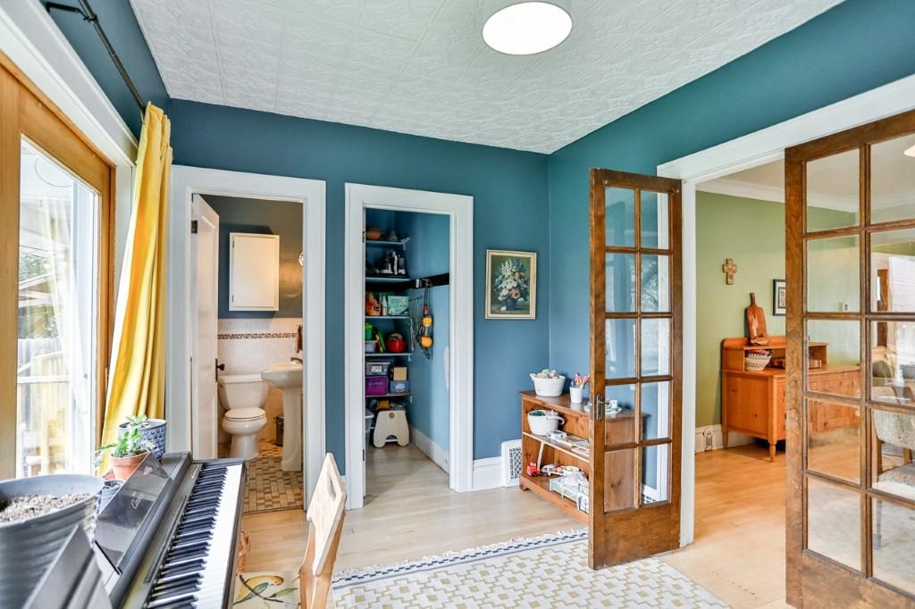 634 S 5TH AVENUE, Wausau, Wisconsin 54401, 3 Bedrooms Bedrooms, ,1 BathroomBathrooms,Residential,For Sale,634 S 5TH AVENUE,22603668