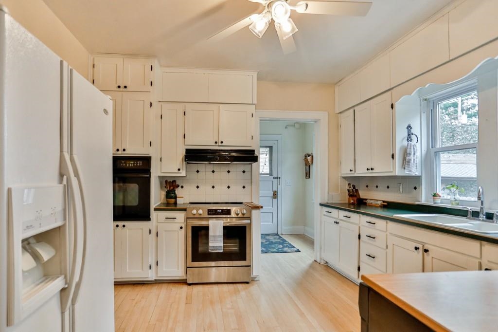 634 S 5TH AVENUE, Wausau, Wisconsin 54401, 3 Bedrooms Bedrooms, ,1 BathroomBathrooms,Residential,For Sale,634 S 5TH AVENUE,22603668
