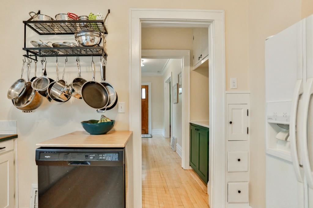 634 S 5TH AVENUE, Wausau, Wisconsin 54401, 3 Bedrooms Bedrooms, ,1 BathroomBathrooms,Residential,For Sale,634 S 5TH AVENUE,22603668